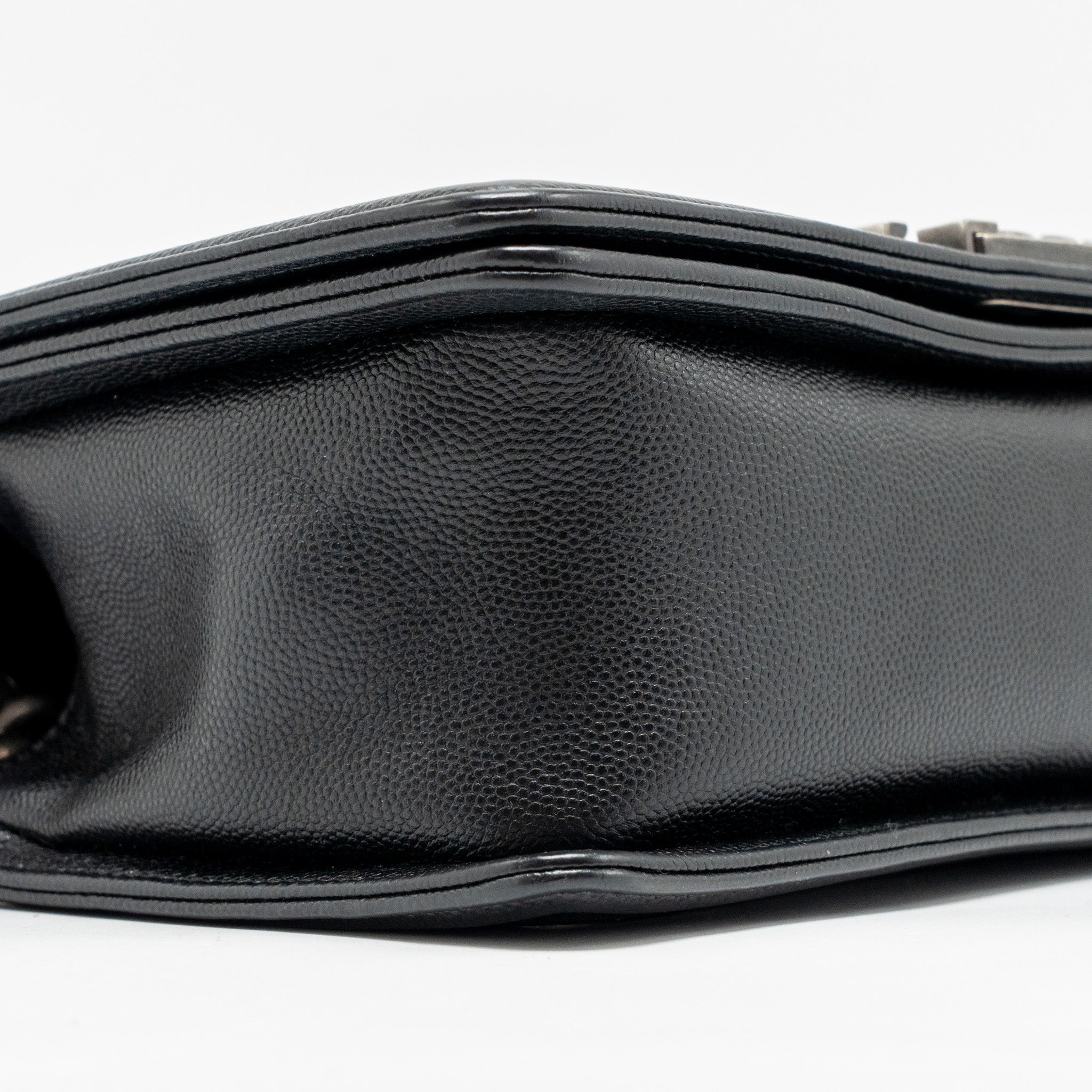 CHANEL MEDIUM BOY BAG CHEVRON CAVIAR BLACK RUTHENIUM SILVER HARDWARE