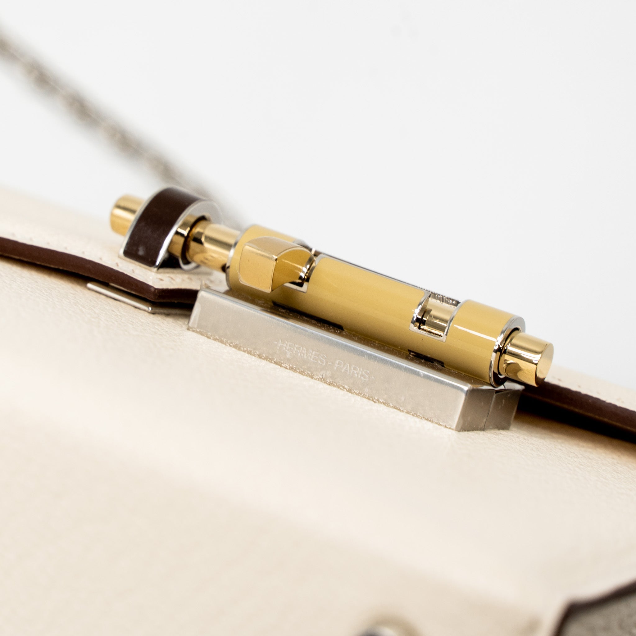 HERMES MINI VERROU CHEVRE MYSORE NATA HAVANE/CHAI/ETOUPE HARDWARE