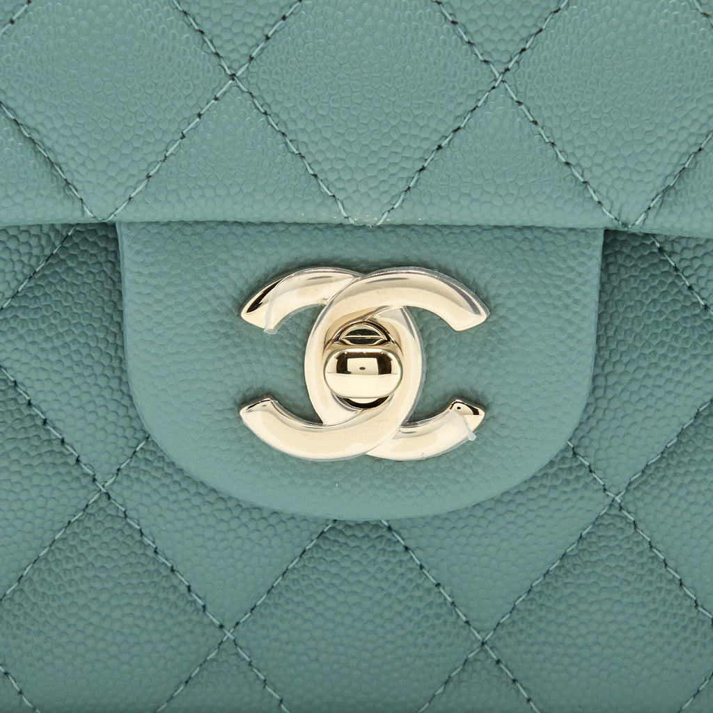 CHANEL 22C SMALL CLASSIC DOUBLE FLAP BAG CAVIAR NG124 GREYISH GREEN LGHW (MICROCHIP)