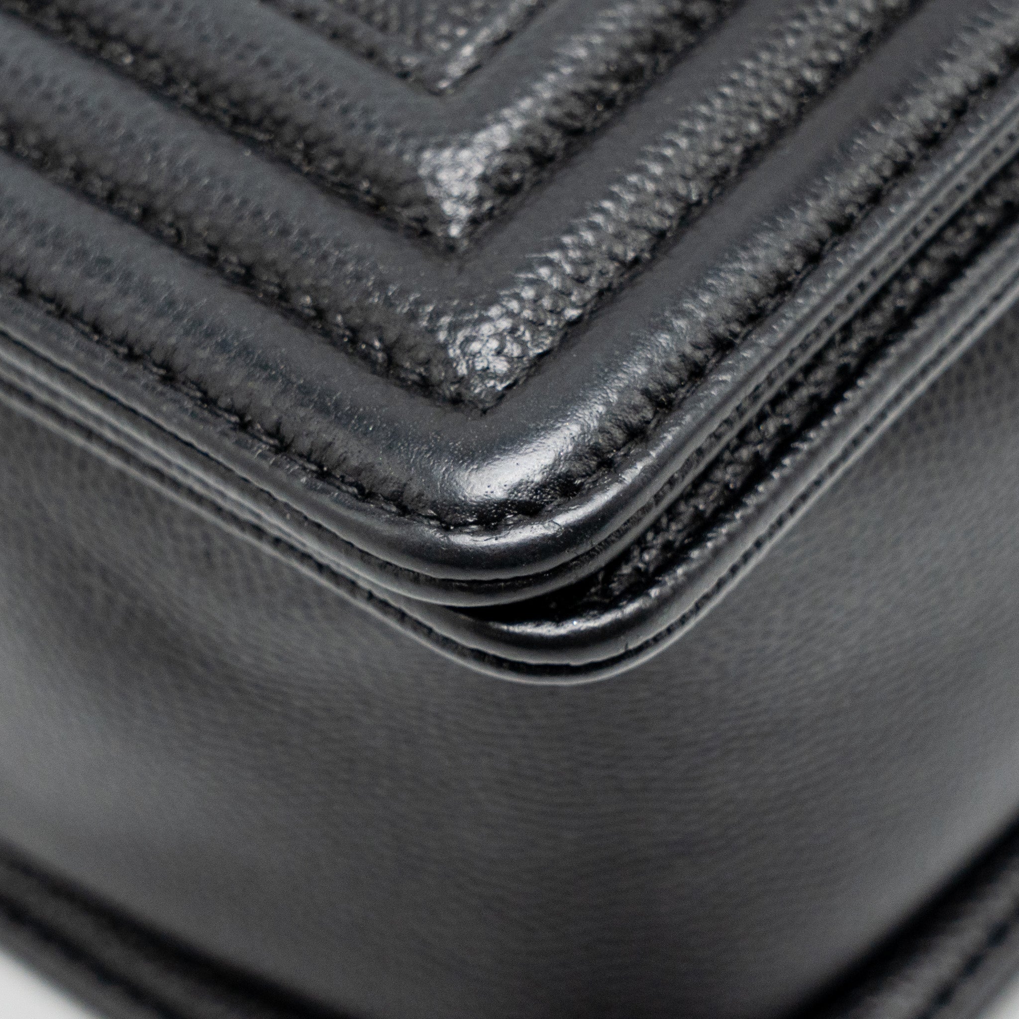 CHANEL MEDIUM BOY BAG CHEVRON CAVIAR BLACK RUTHENIUM SILVER HARDWARE