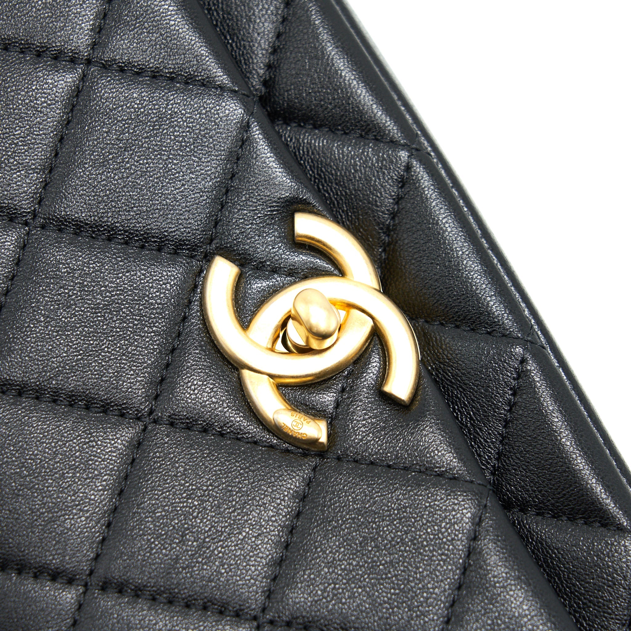 CHANEL SHINY LAMBSKIN FLAP BAG BLACK GHW