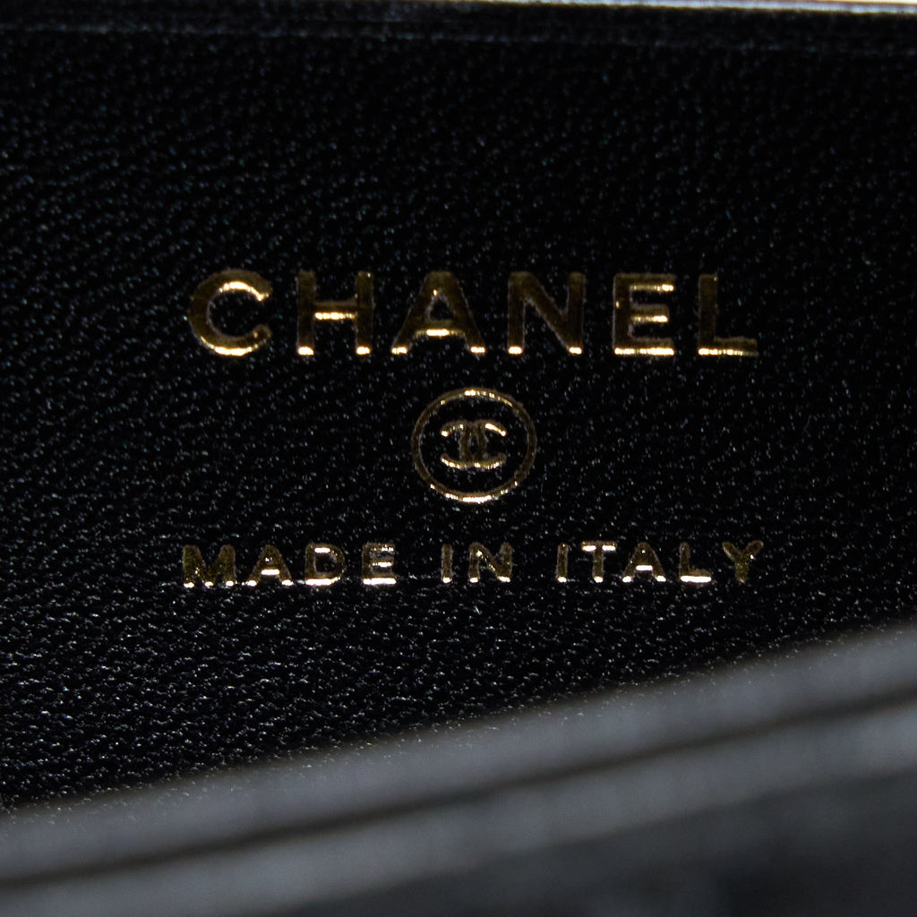 CHANEL 22B FLAP BAG WITH ENAMEL TOP HANDLE LAMBSKIN BLACK GHW