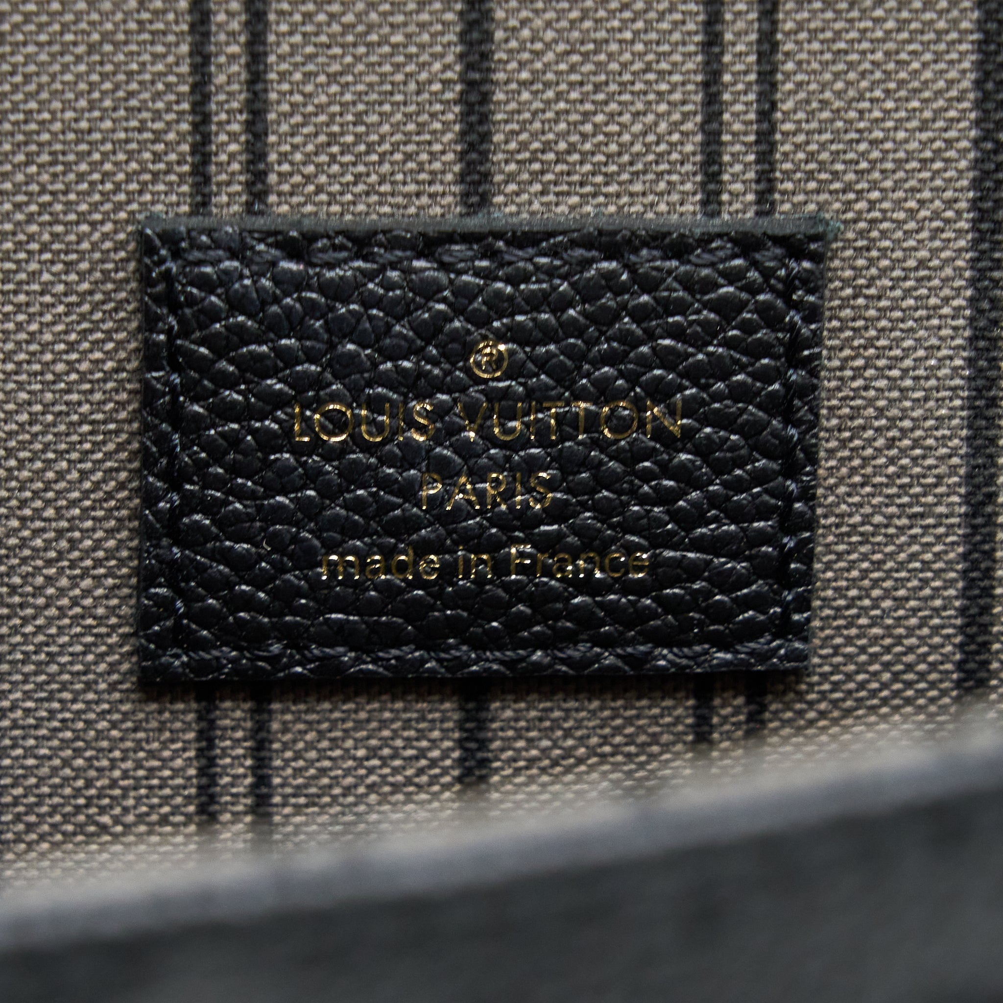 LOUIS VUITTON POCHETTE METIS MONOGRAM EMPRIENTE BLACK GHW