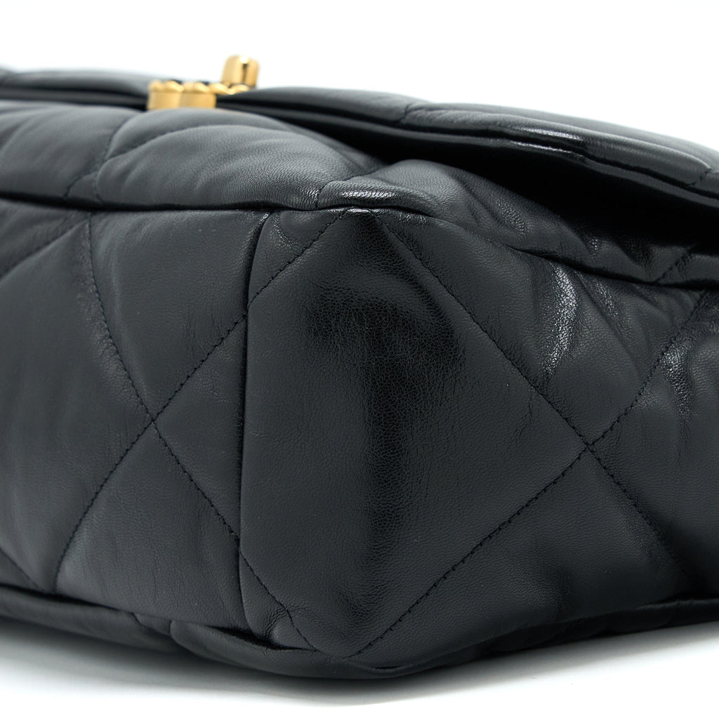CHANEL MAXI 19 BAG GOATSKIN BLACK MULTICOLOUR HARDWARE