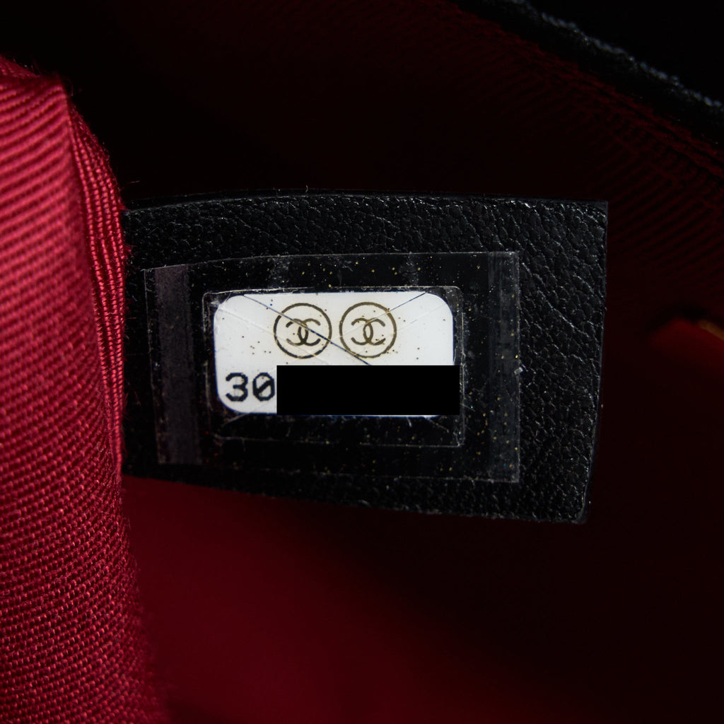 CHANEL MAXI 19 BAG GOATSKIN BLACK MULTICOLOUR HARDWARE