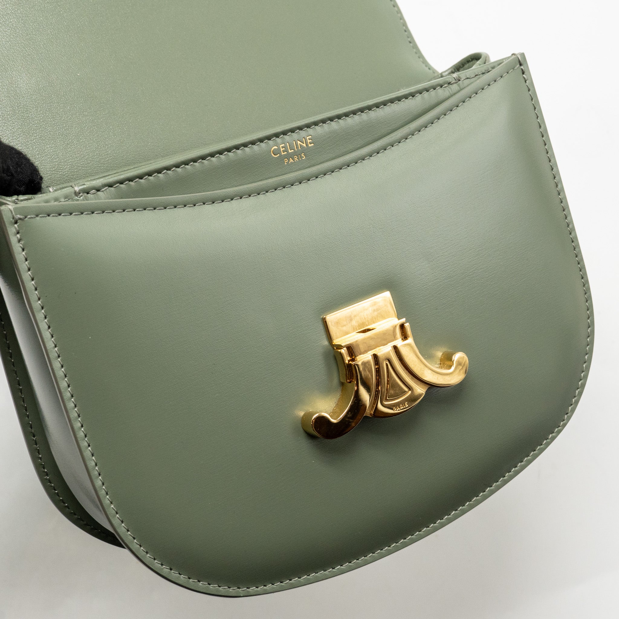 CELINE BESACE CLEA TRIOMPHE CHAIN BAG SHINY CALFSKIN GREEN GHW