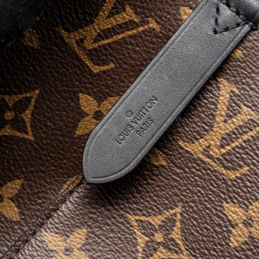 LOUIS VUITTON NEONOE MONOGRAM CANVAS BLACK GHW