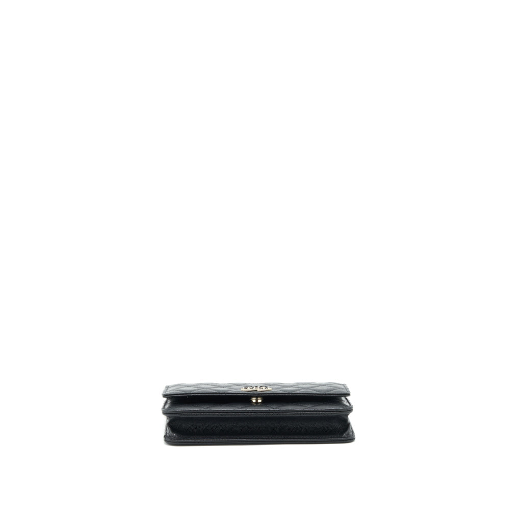 CHANEL 22S DETAIL CC LOGO WALLET ON CHAIN CAVIAR BLACK LGHW (MICROCHIP)