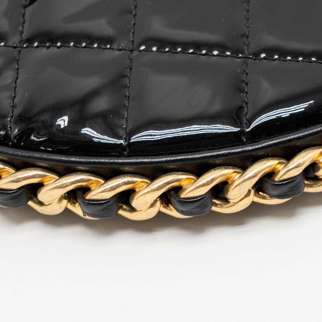 CHANEL 23K HOOP BAG PATENT LEATHER BLACK GHW (MICROCHIP)