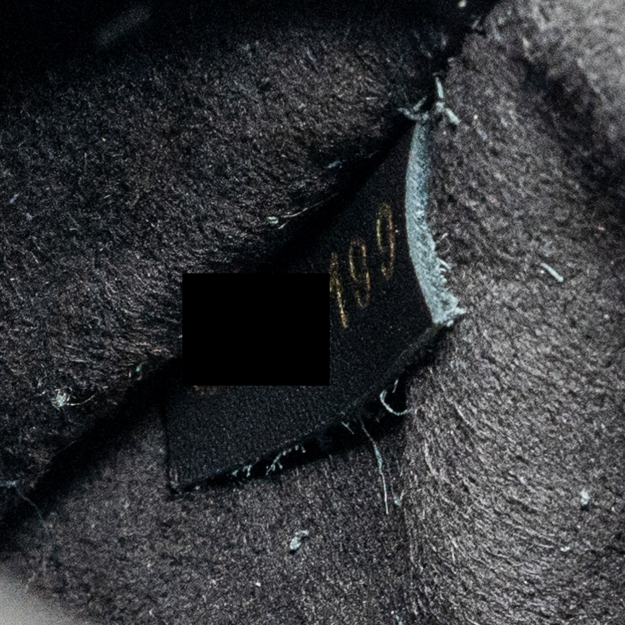 LOUIS VUITTON NEONOE MONOGRAM CANVAS BLACK GHW