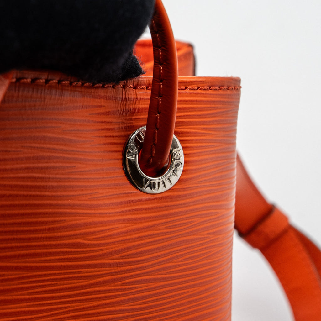 LOUIS VUITTON PETIT NOE EPI ORANGE SHW