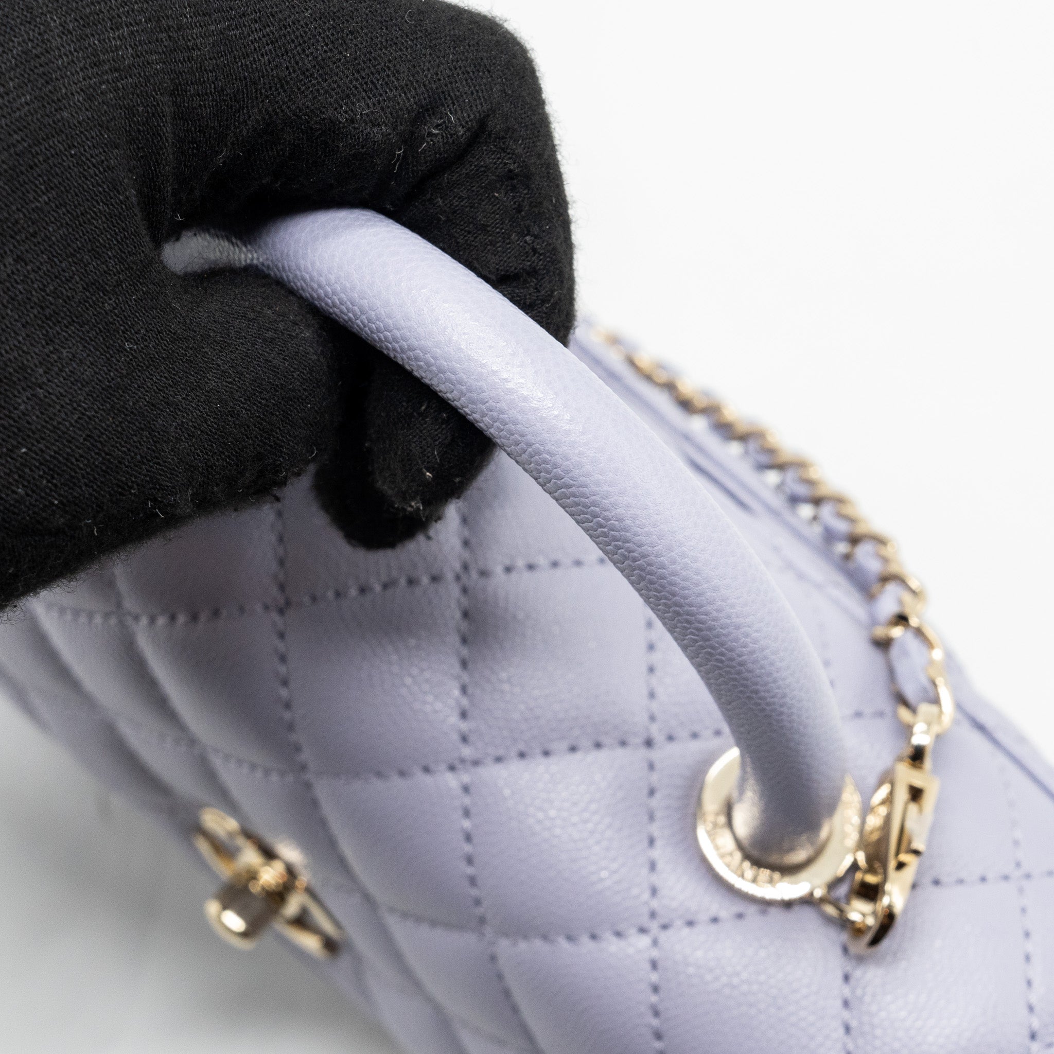 CHANEL SMALL COCO HANDLE CAVIAR LIGHT PURPLE LGHW (MICROCHIP)