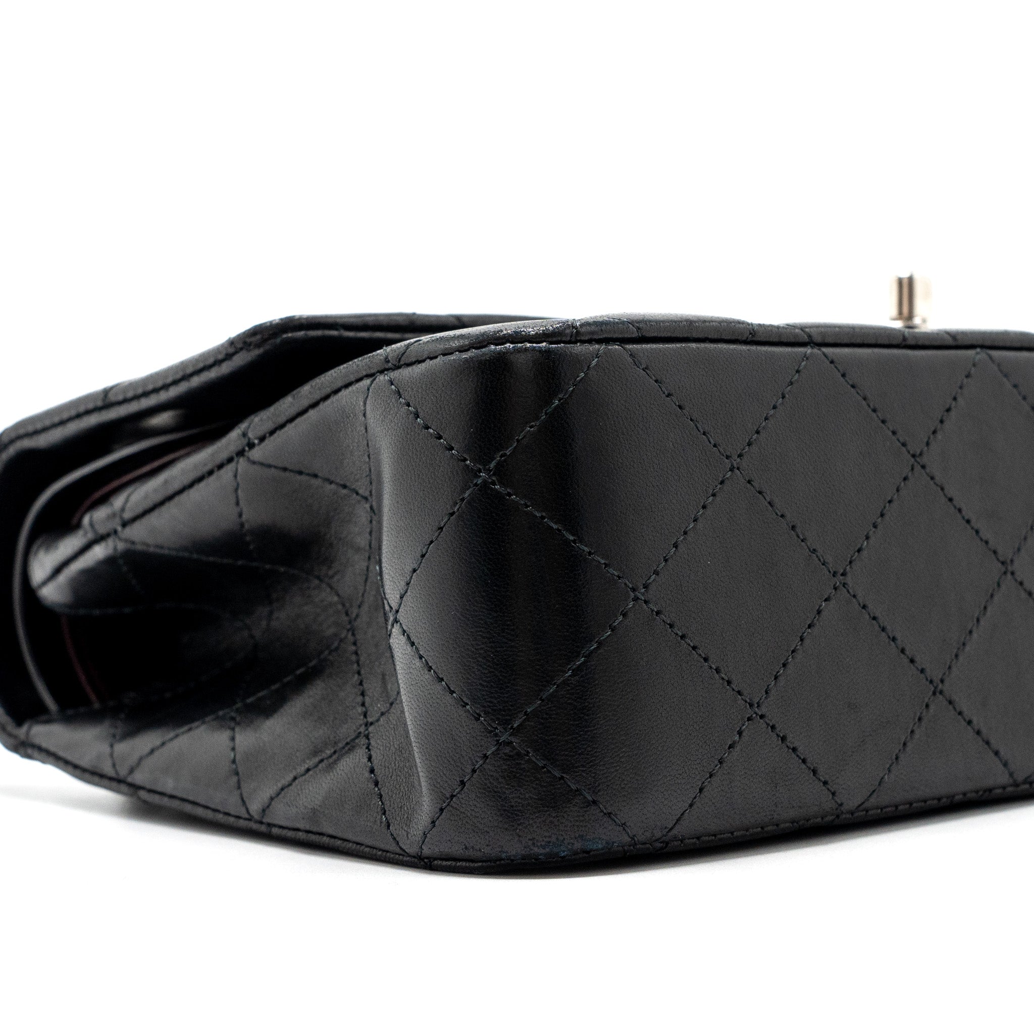 CHANEL MEDIUM CLASSIC DOUBLE FLAP BAG LAMBSKIN BLACK SHW