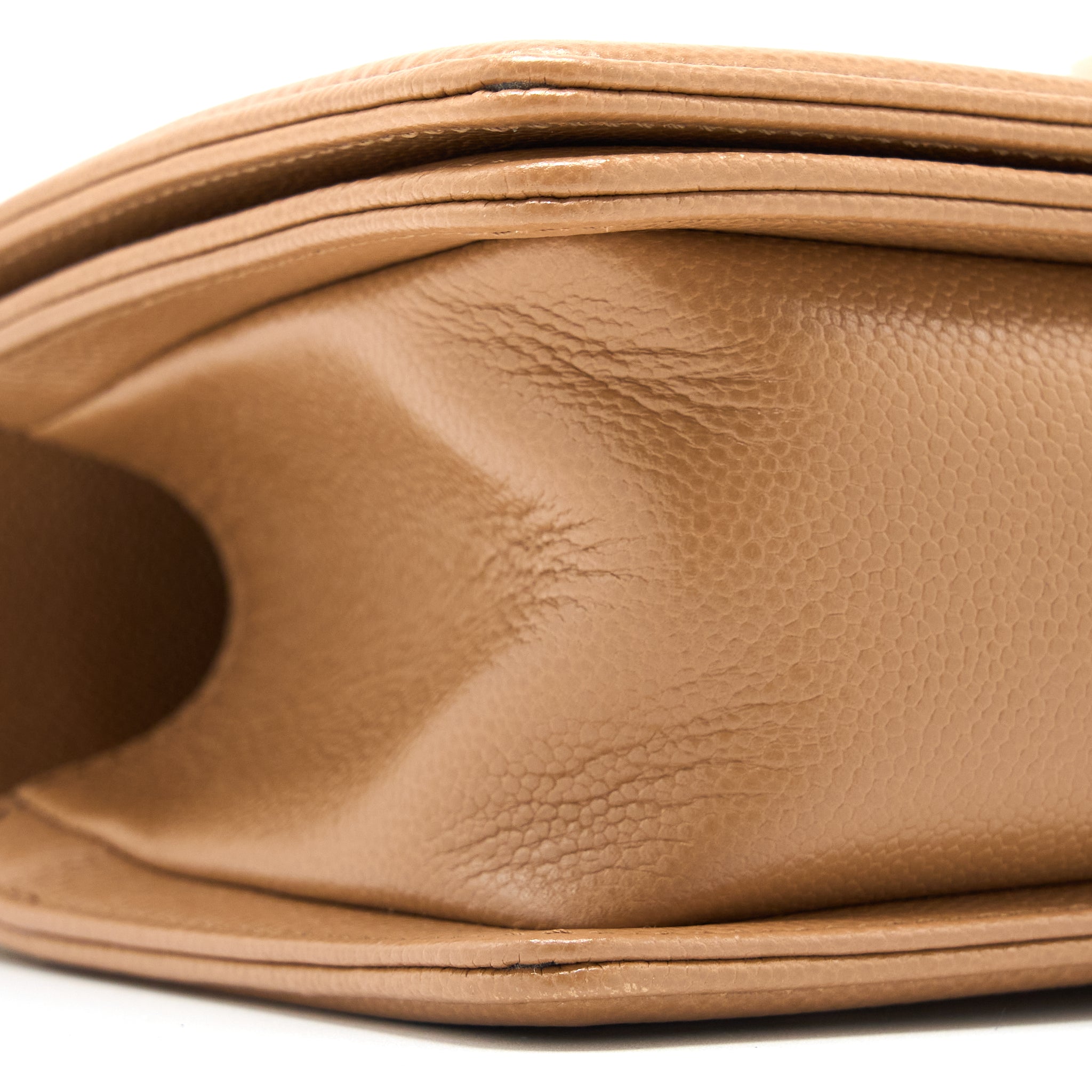 CHANEL 21K SMALL BOY BAG CAVIAR CAMEL LGHW (MICROCHIP)