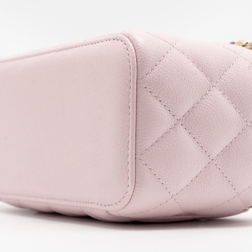 CHANEL 22P LONG VANITY CASE WITH LOGO CHAIN LIGHT PINK CAVIAR LGHW