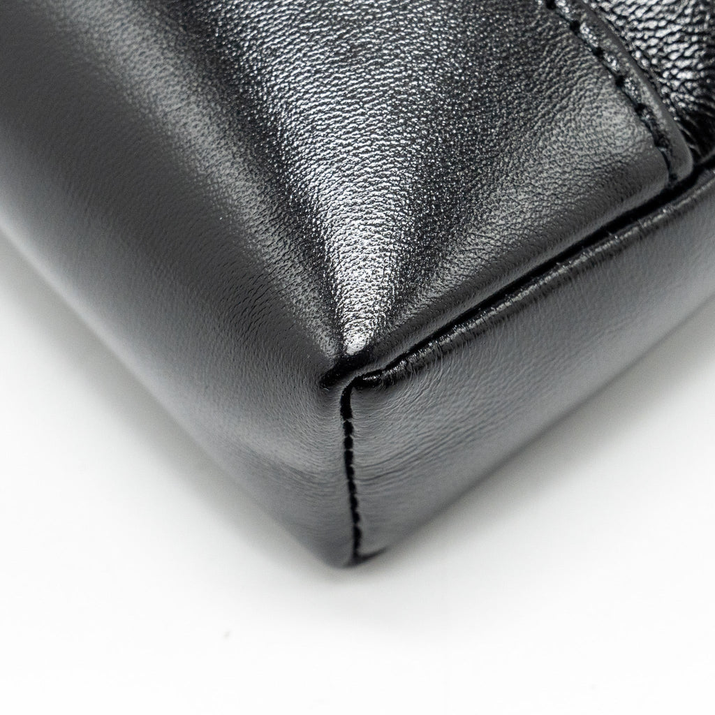CHANEL MINI 31 CLUTCH WITH CHAIN SHINY CALFSKIN BLACK LGHW (MICROCHIP)