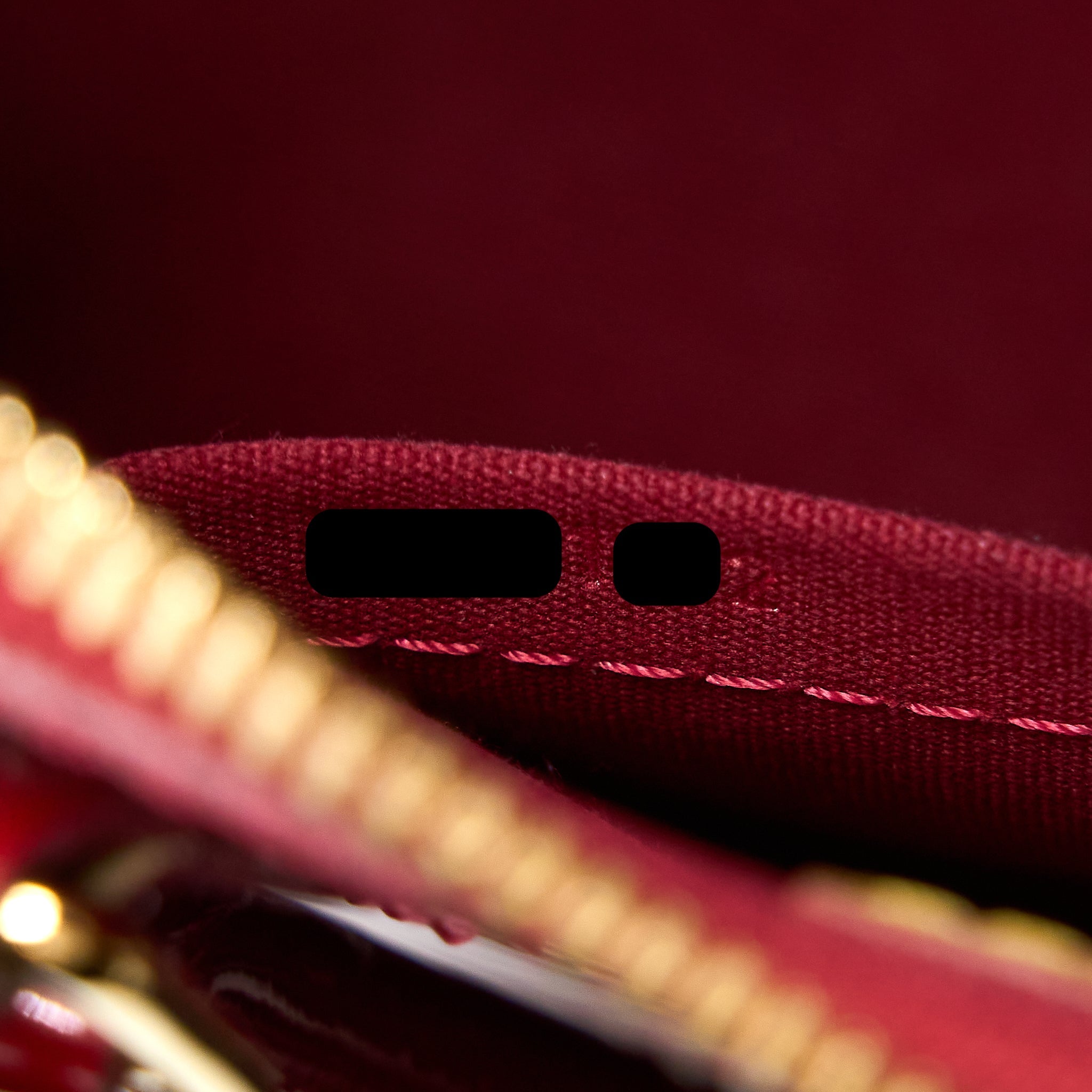 LOUIS VUITTON ALMA BB VERNIS RED GHW