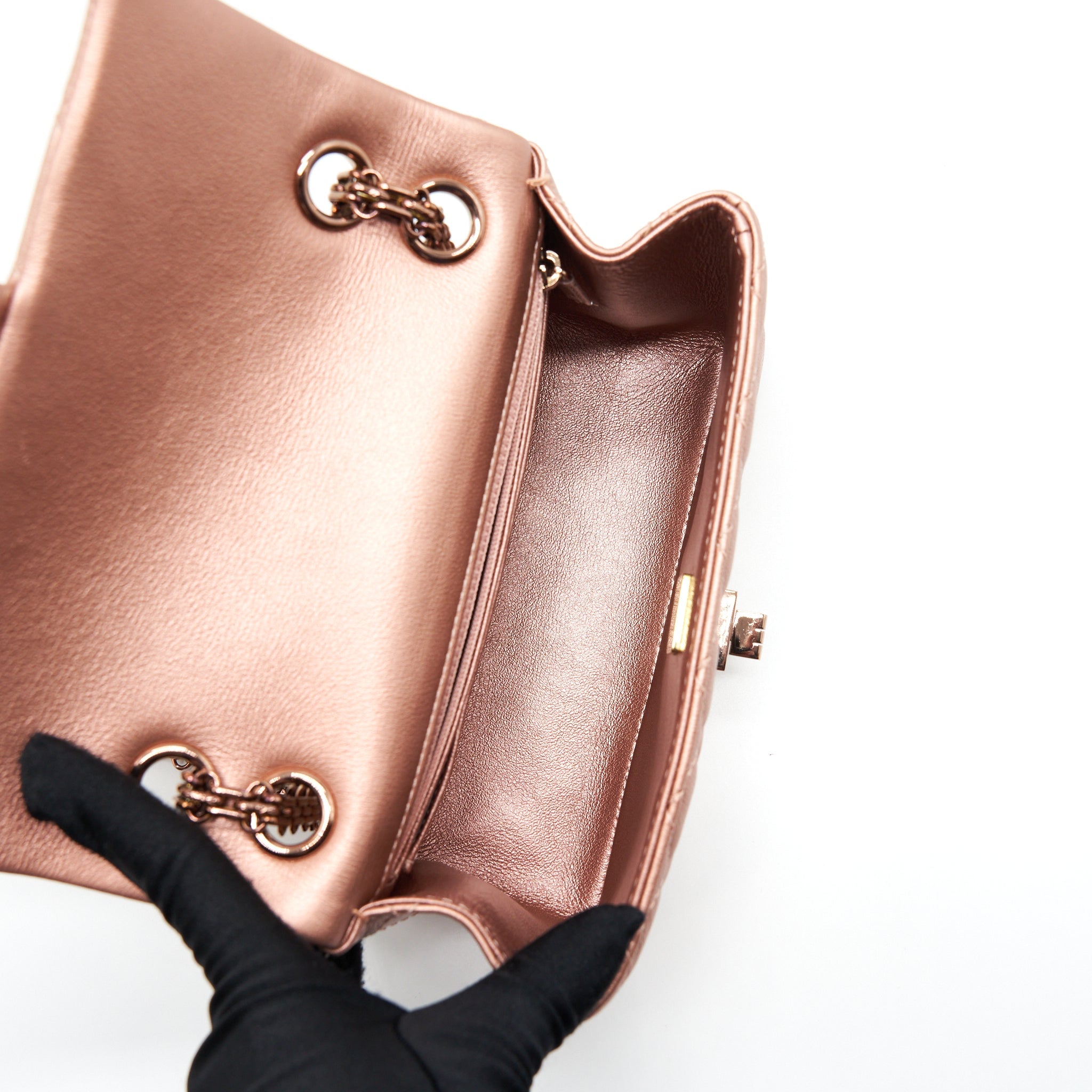 CHANEL MINI 2.55 REISSUE FLAP BAG CALFSKIN METALLIC PINK (MICROCHIP)