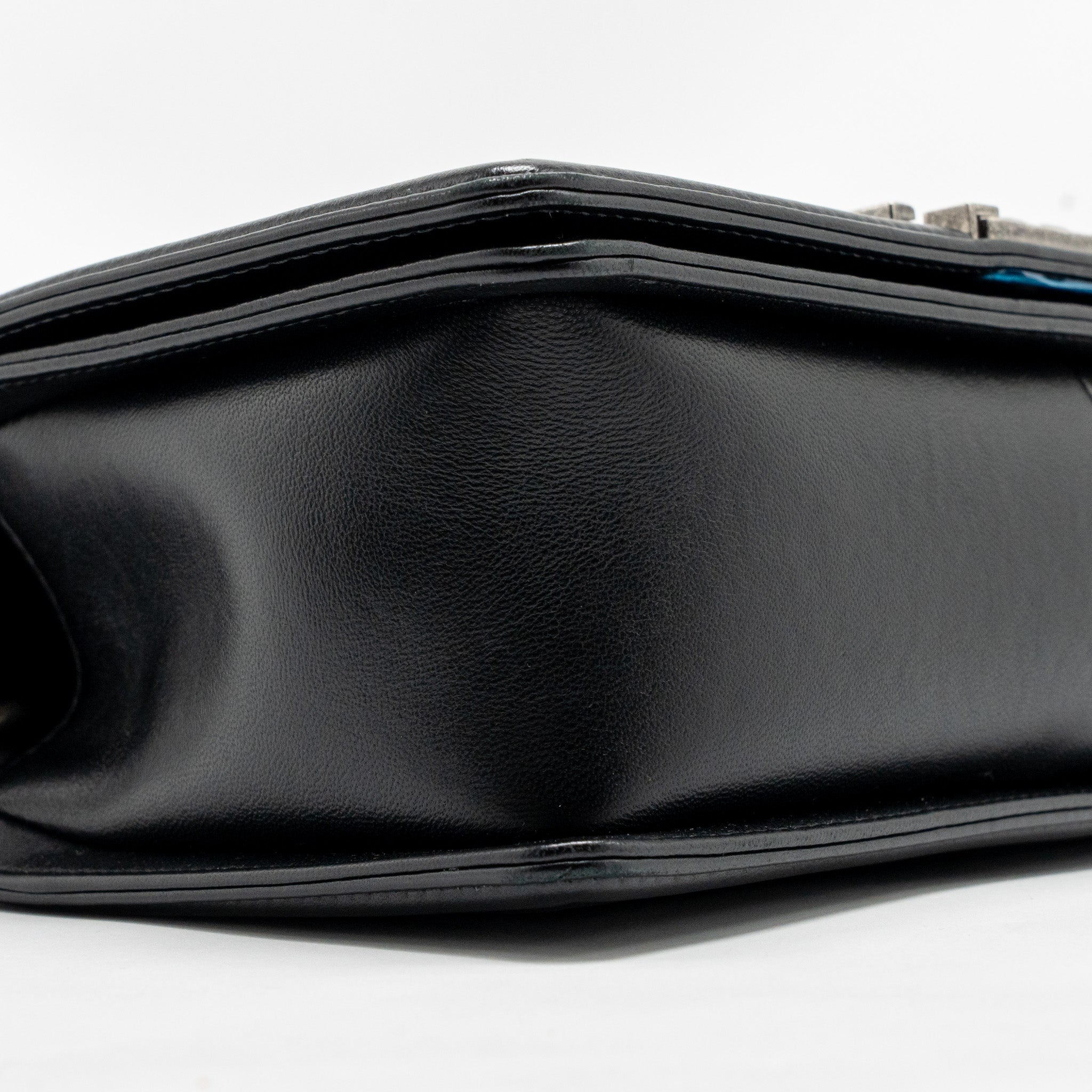 CHANEL MEDIUM BOY BAG LAMBSKIN BLACK RUTHENIUM HARDWARE