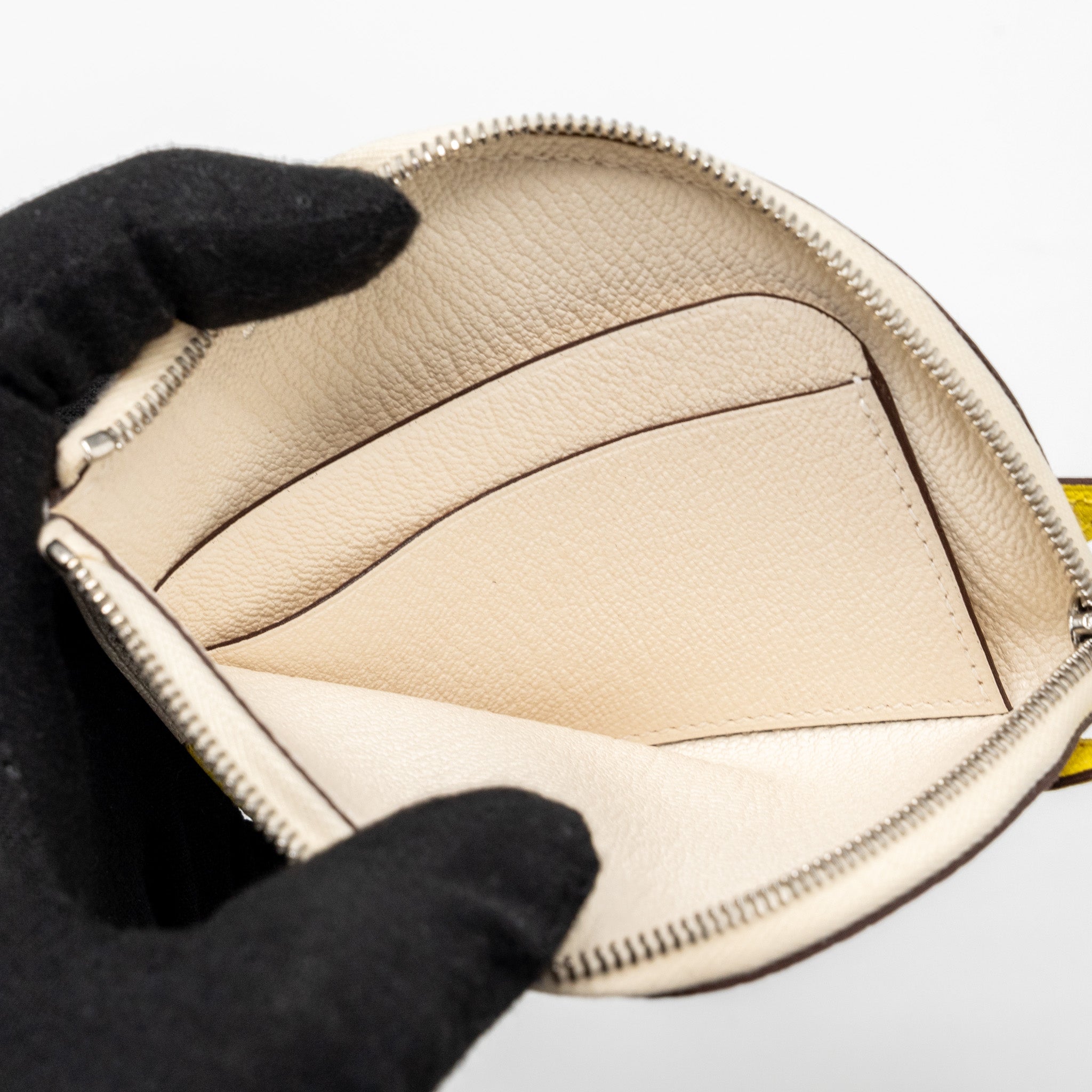 HERMES PADDOCK CHANGE PURSE CHEVRE MYSORE NATA/JAUNE CITRON SHW