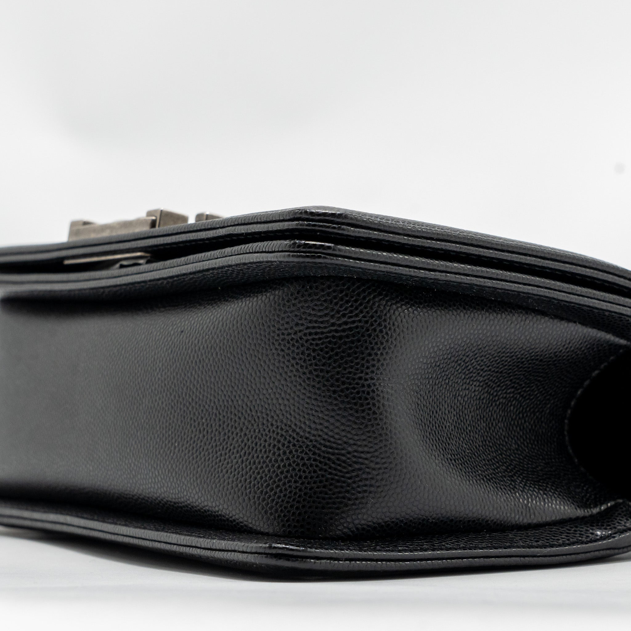 CHANEL SMALL BOY BAG CAVIAR BLACK SHW (MICROCHIP)