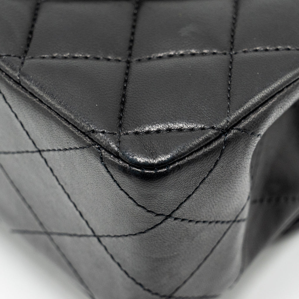 CHANEL MEDIUM CLASSIC DOUBLE FLAP BAG LAMBSKIN BLACK GHW
