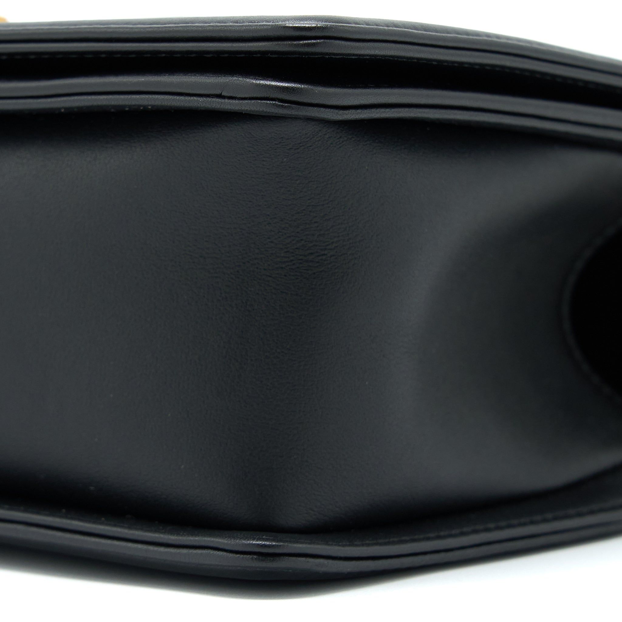 CHANEL MEDIUM BOY BAG CALFSKIN BLACK GHW (MICROCHIP)