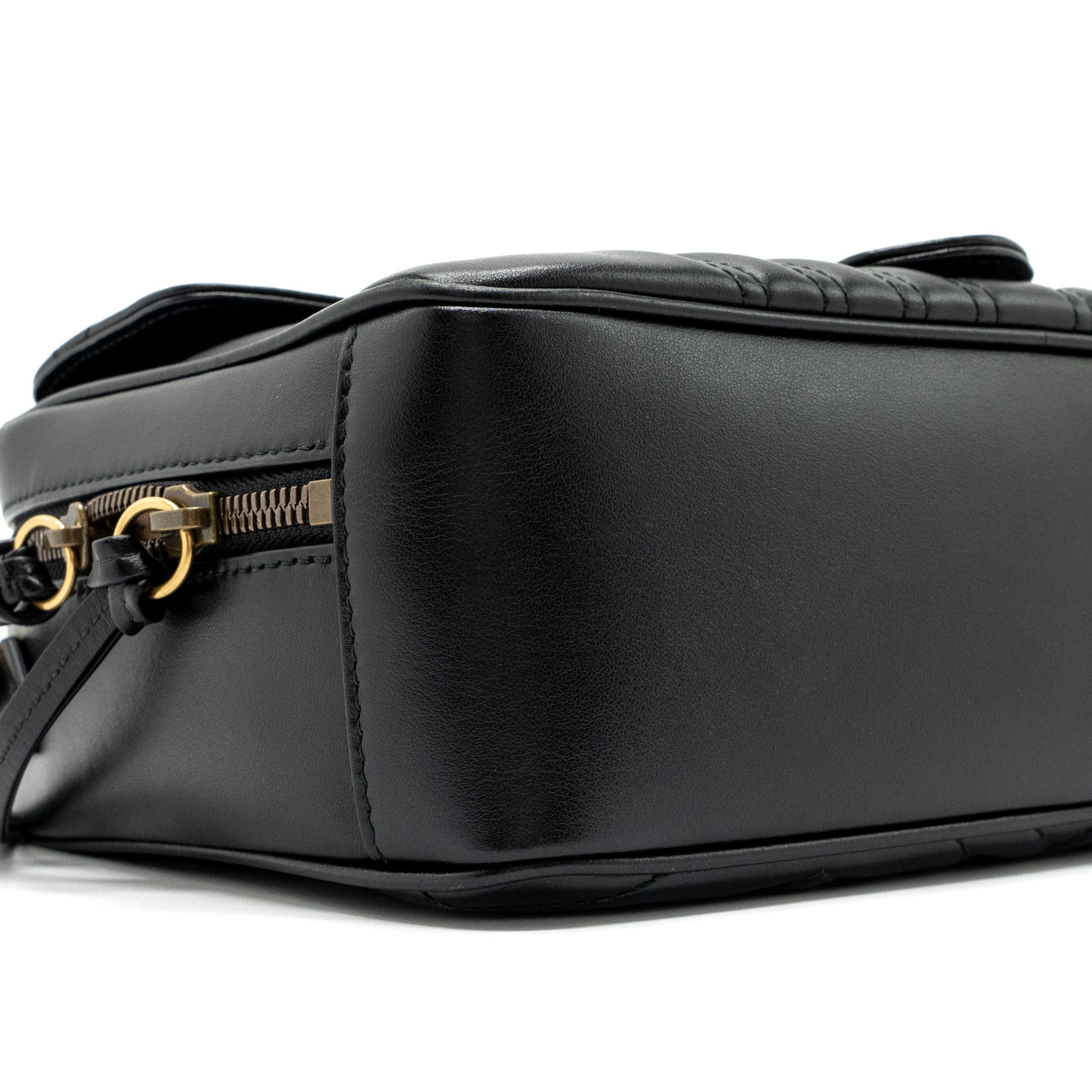 GUCCI GG MARMONT MATELASSE SHOULDER BAG CALFSKIN BLACK GHW