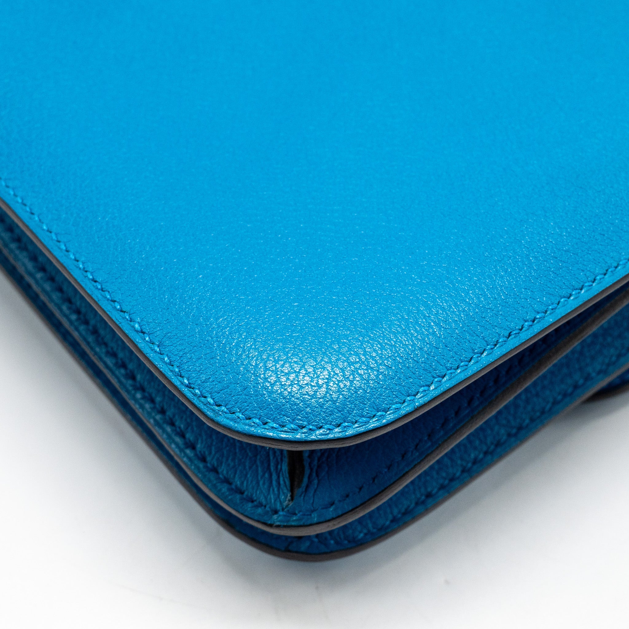 HERMES MINI CONSTANCE EVERCOLOR B3 BLEU ZANZIBAR GHW