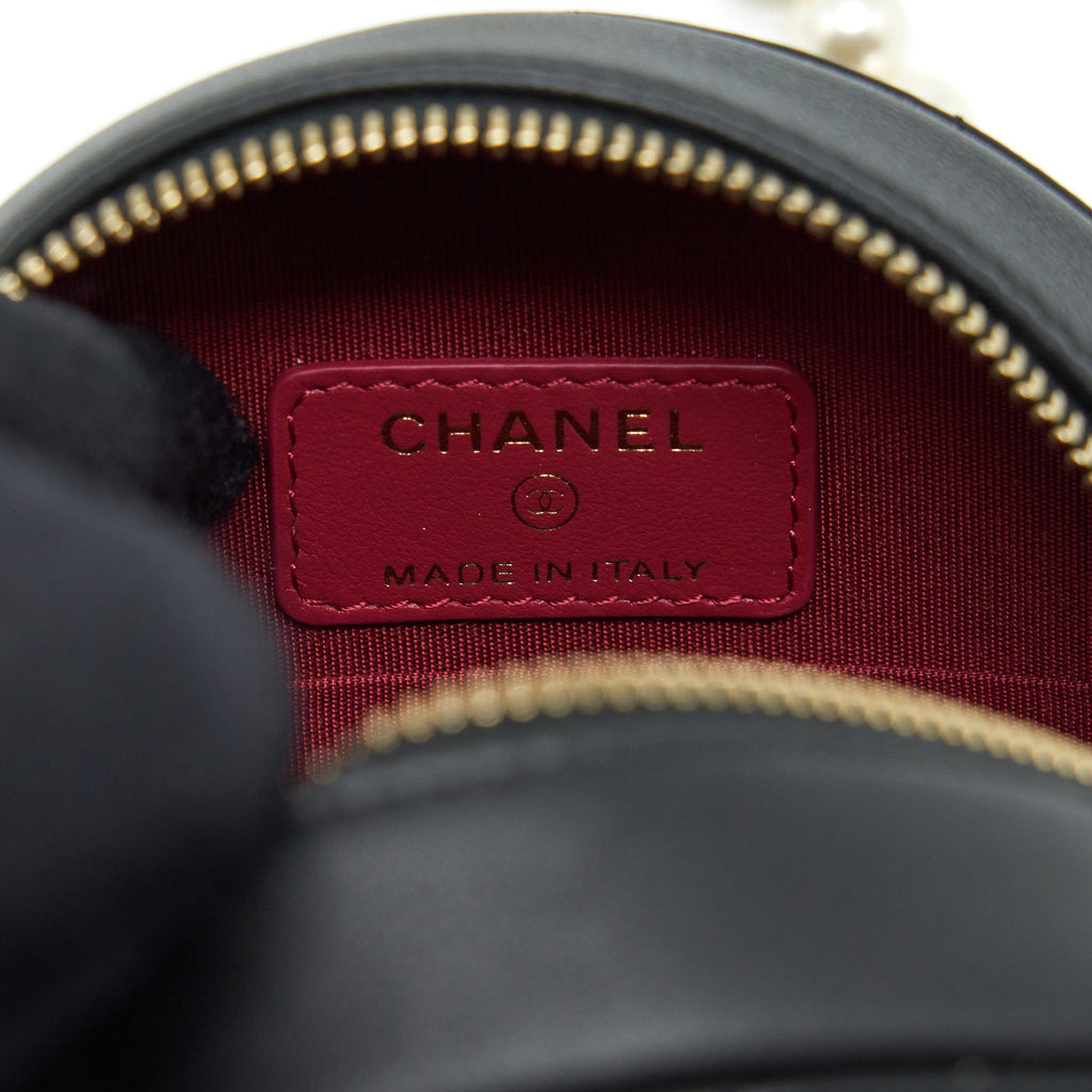 CHANEL PEARL ROUND CLUTCH WITH CHAIN CALFSKIN BLACK GHW