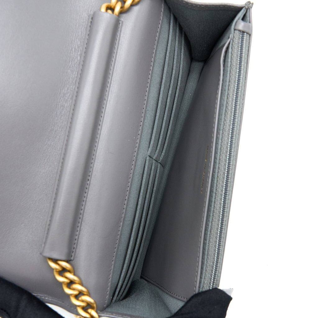 CHANEL 22A BOY WALLET ON CHAIN GRAINED CALFSKIN DARK GREY BRUSHED GHW (MICROCHIP)