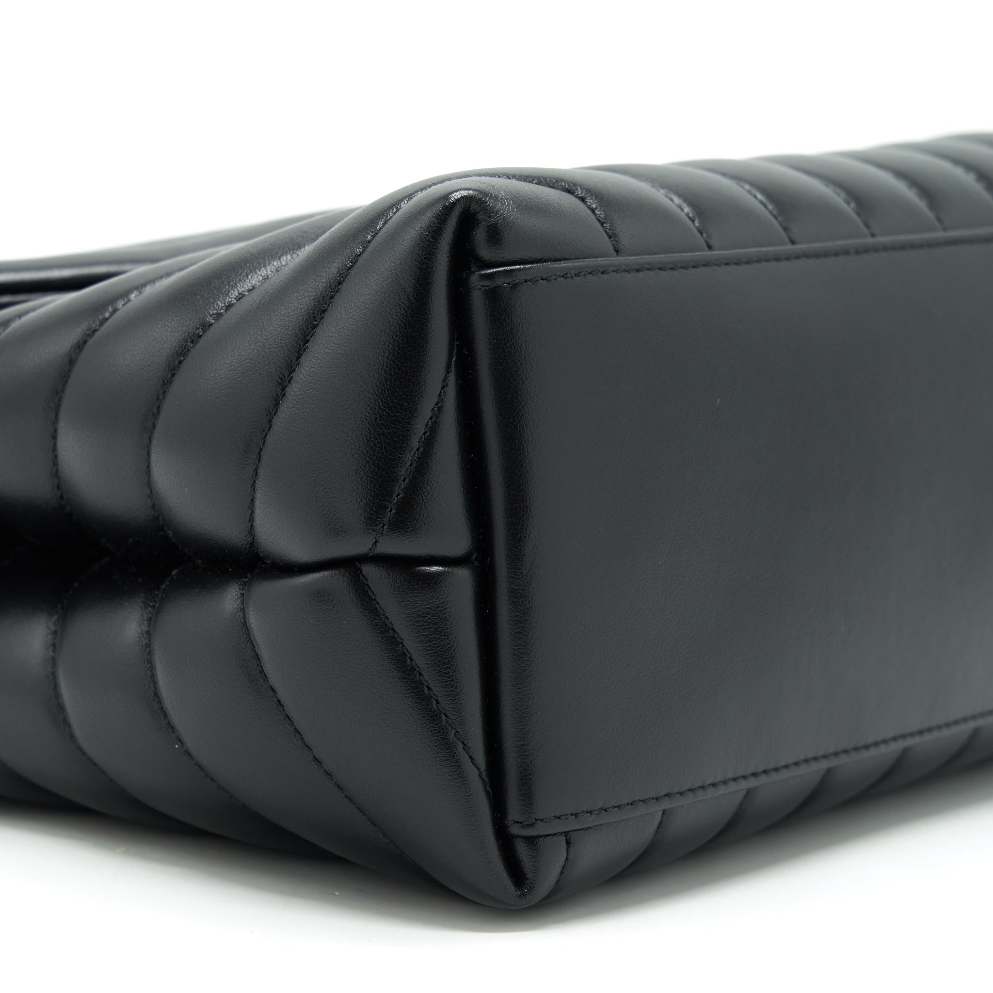 SAINT LAURENT / YSL LOULOU MEDIUM BAG CALFSKIN BLACK SHW