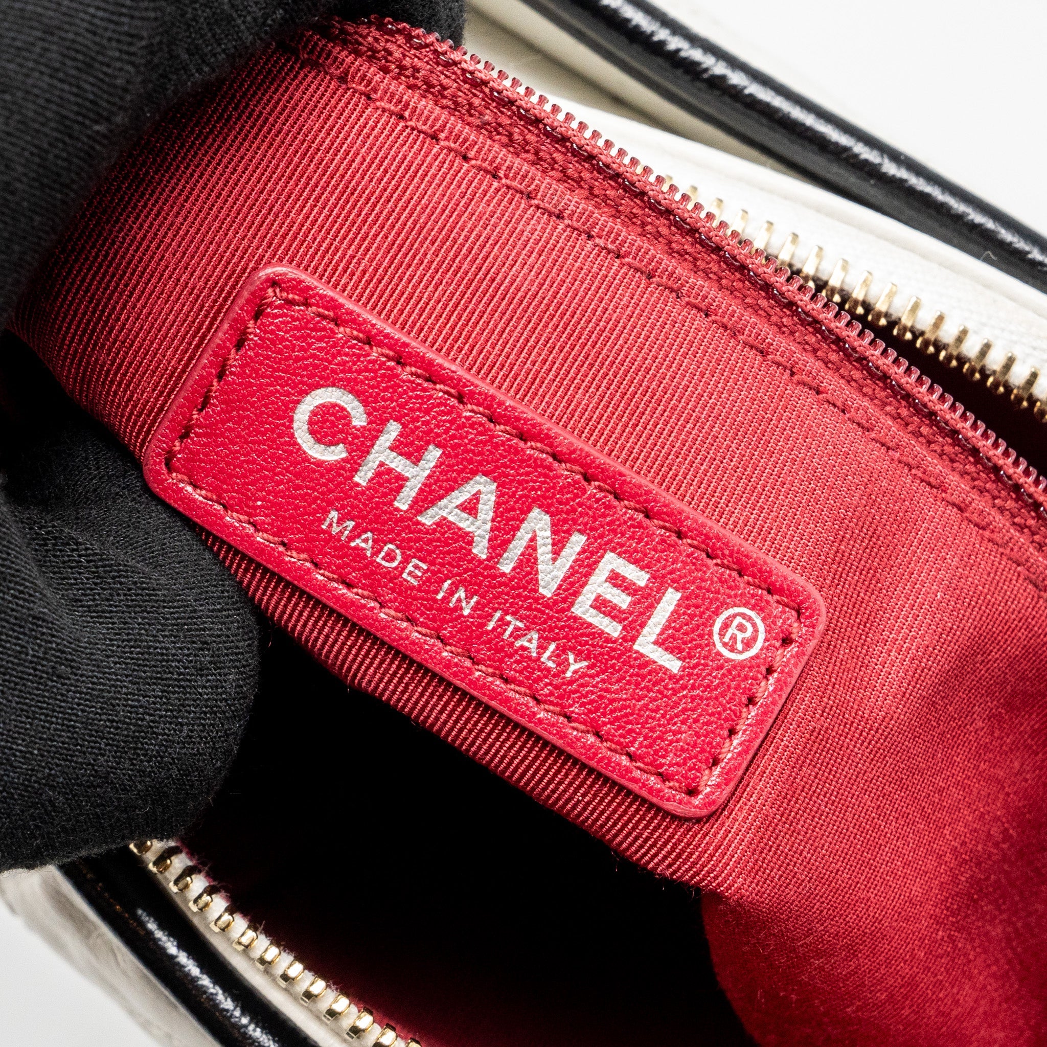 CHANEL SMALL GABRIELLE HOBO BAG AGED CALFSKIN WHITE MULTICOLOUR HARDWARE