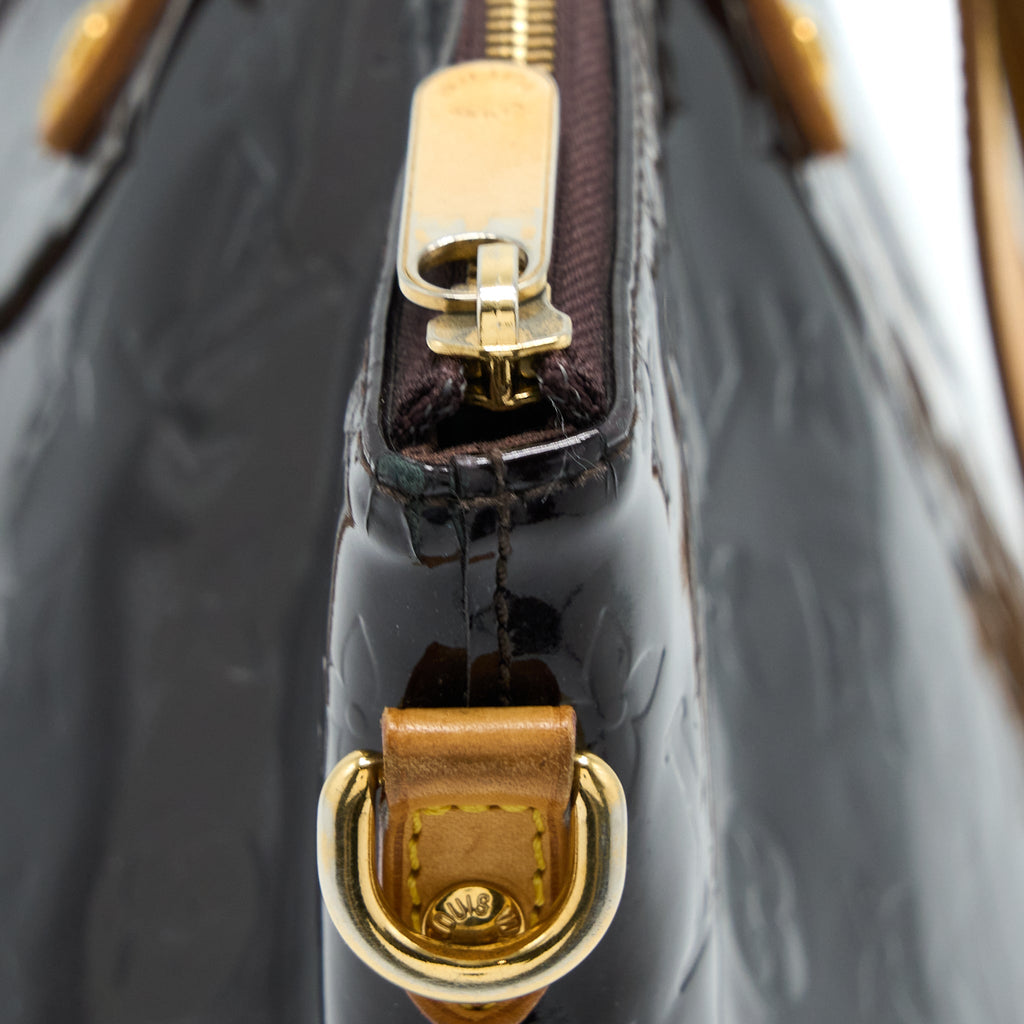 LOUIS VUITTON VERNIS BELLEVUE GM BAG PATENT AMARANTE GHW