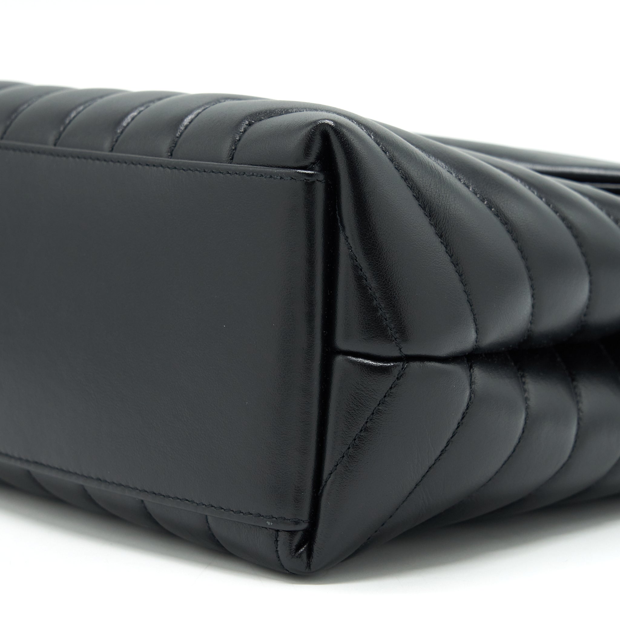 SAINT LAURENT / YSL LOULOU MEDIUM BAG CALFSKIN BLACK SHW