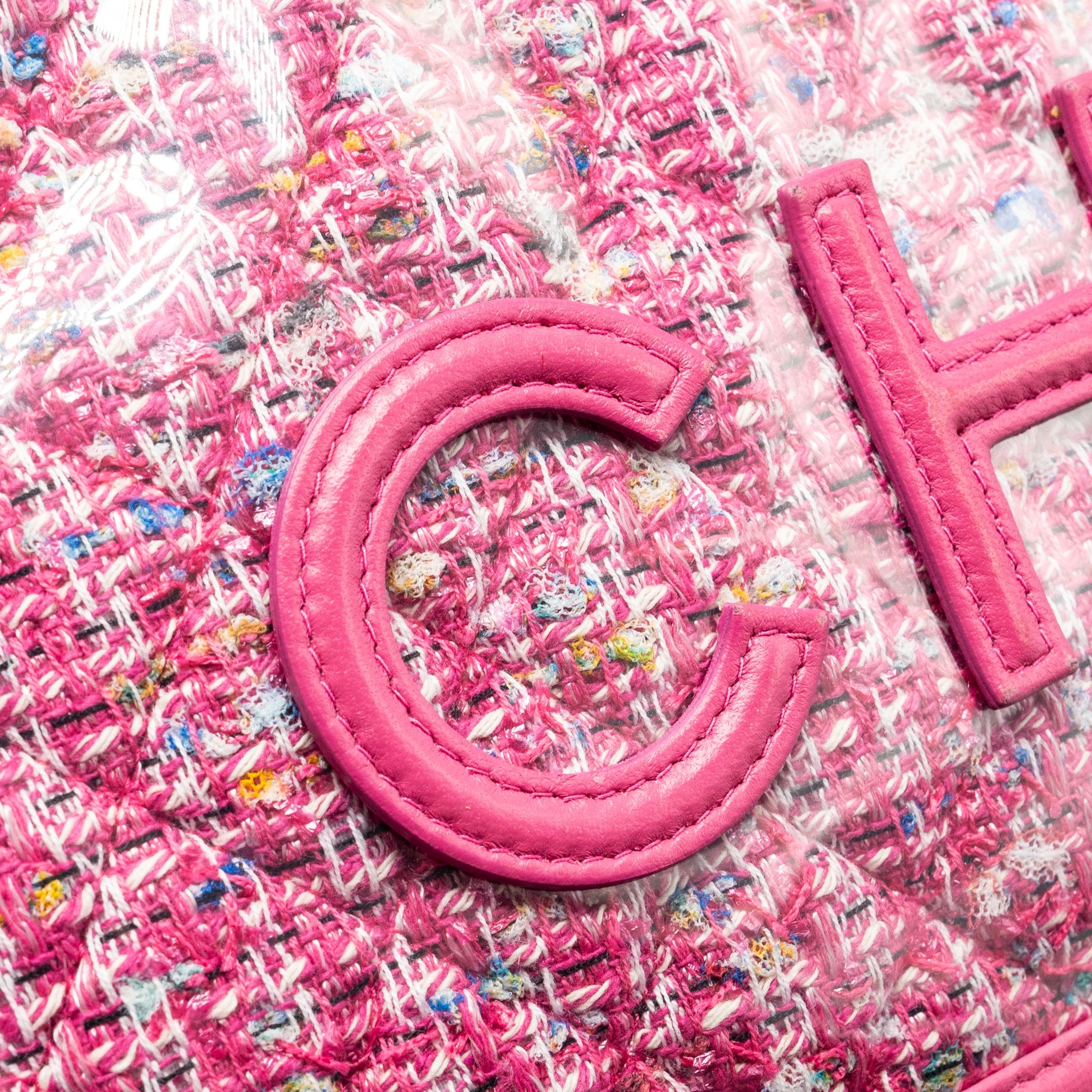 CHANEL 19S LOGO POUCH TWEED/PVC PINK GHW
