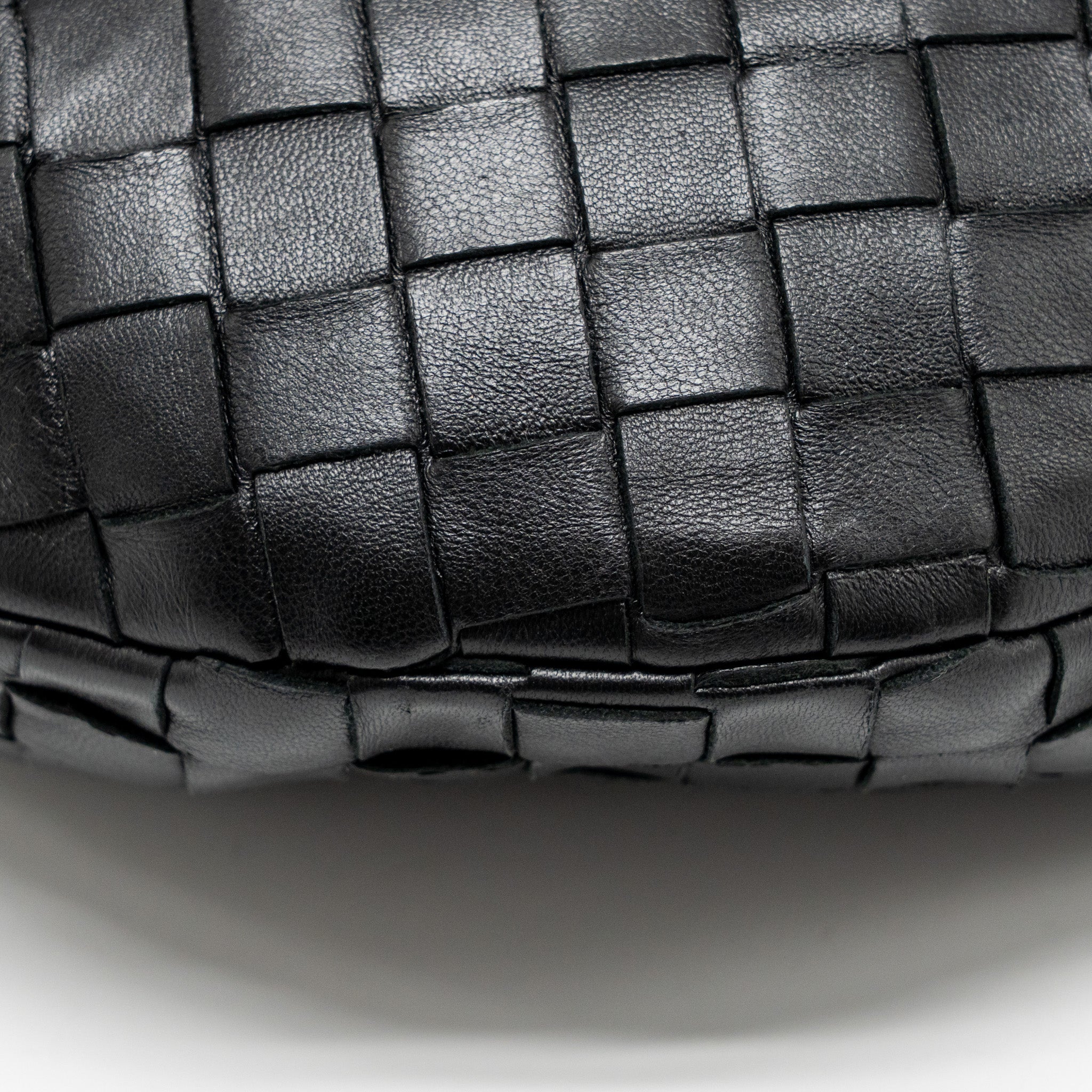 BOTTEGA VENETA SMALL JODIE LAMBSKIN BLACK SHW