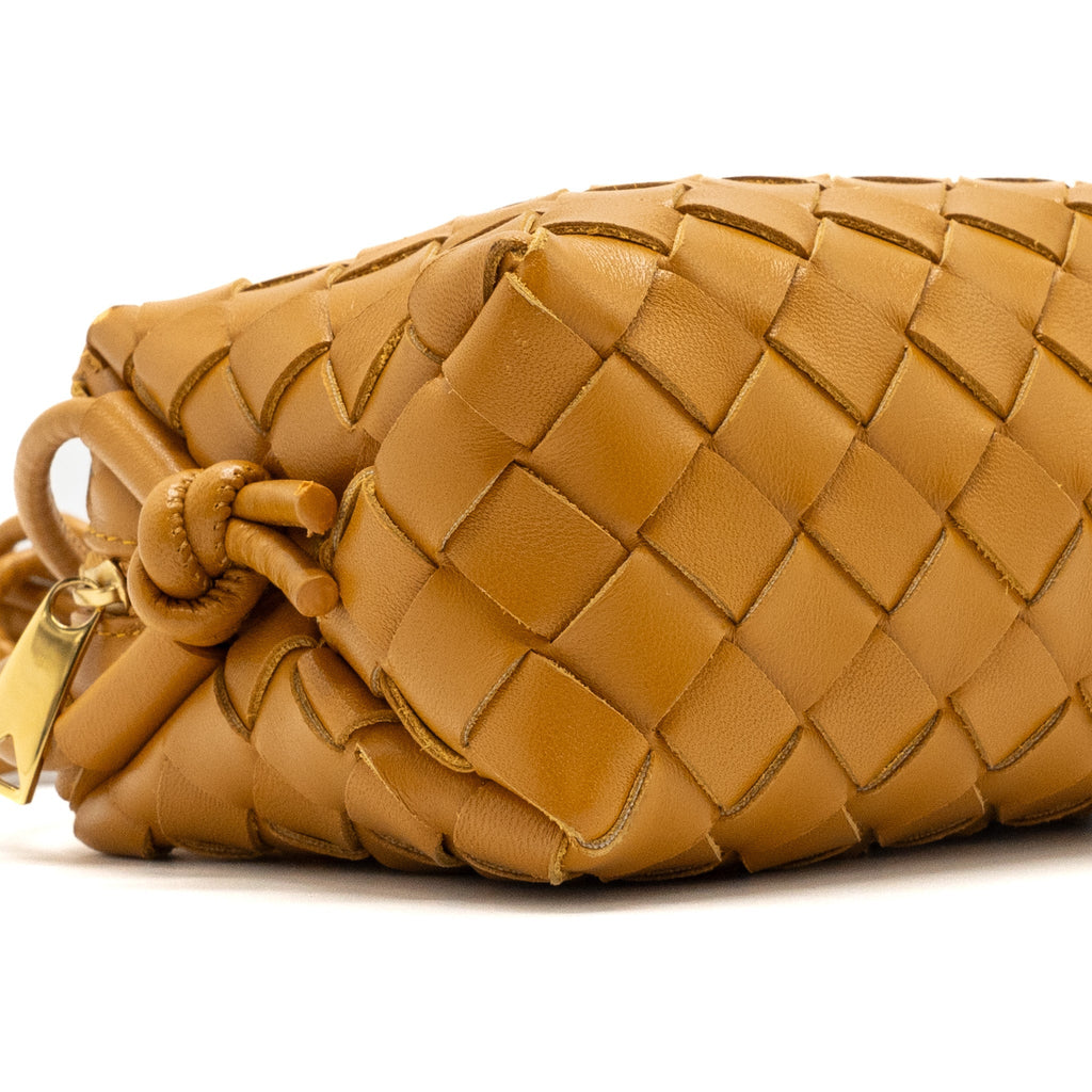 BOTTEGA VENETA MINI LOOP CAMERA BAG LAMBSKIN CARAMEL GHW