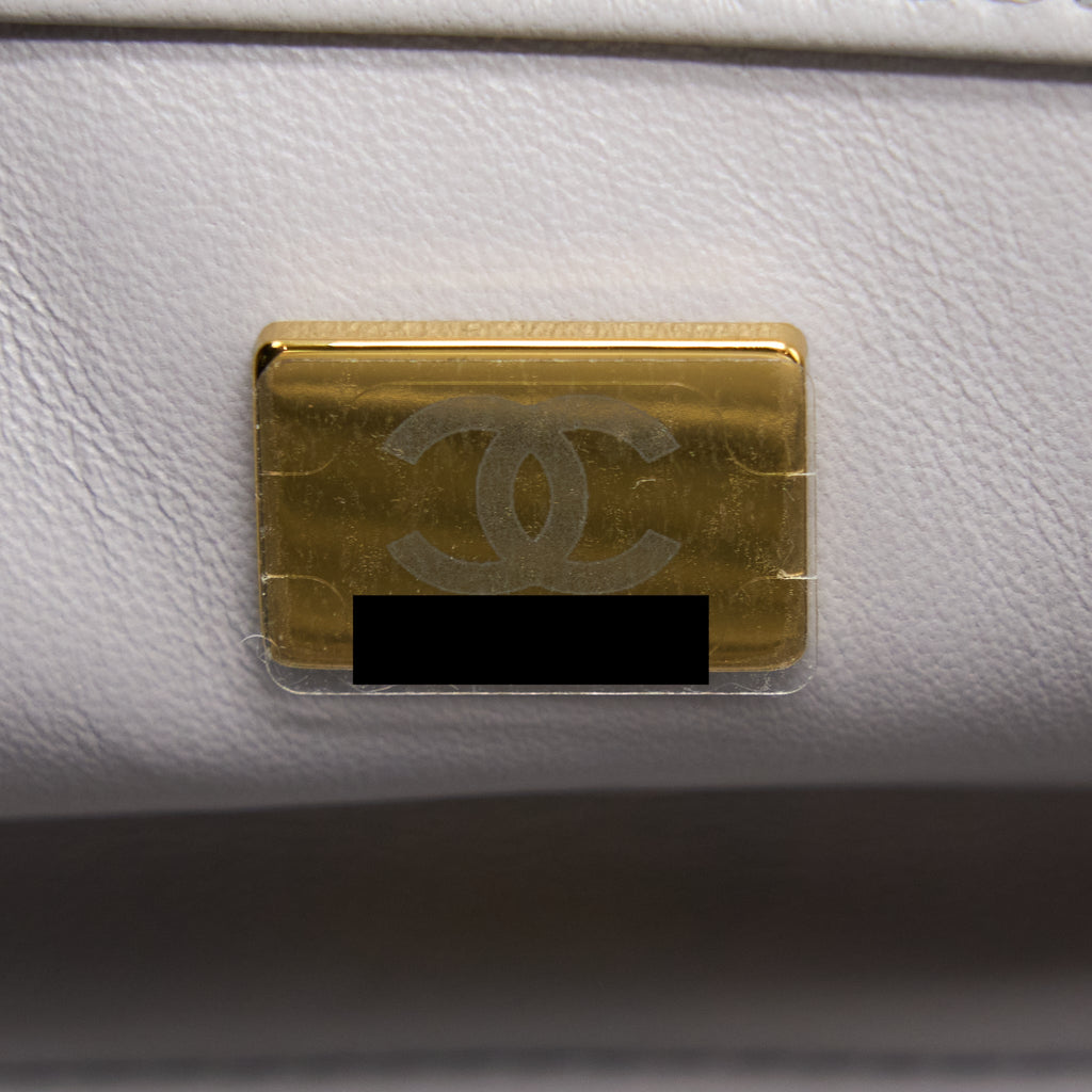 CHANEL 22B PEARL CRUSH MINI RECTANGULAR FLAP BAG LAMBSKIN LIGHT GREY GHW(MICROCHIP)