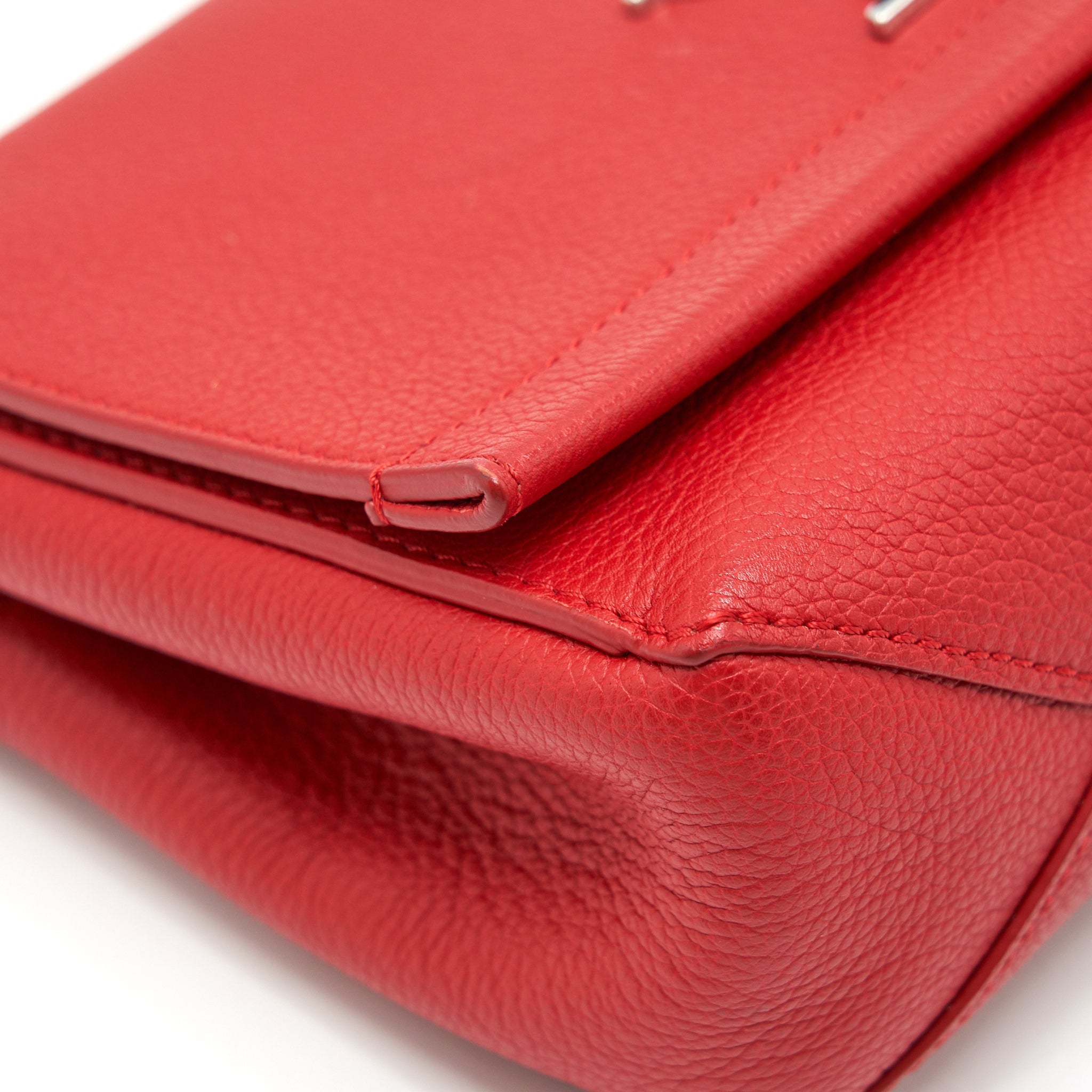 LOUIS VUITTON LOCKME II BB BAG IN RED SHW