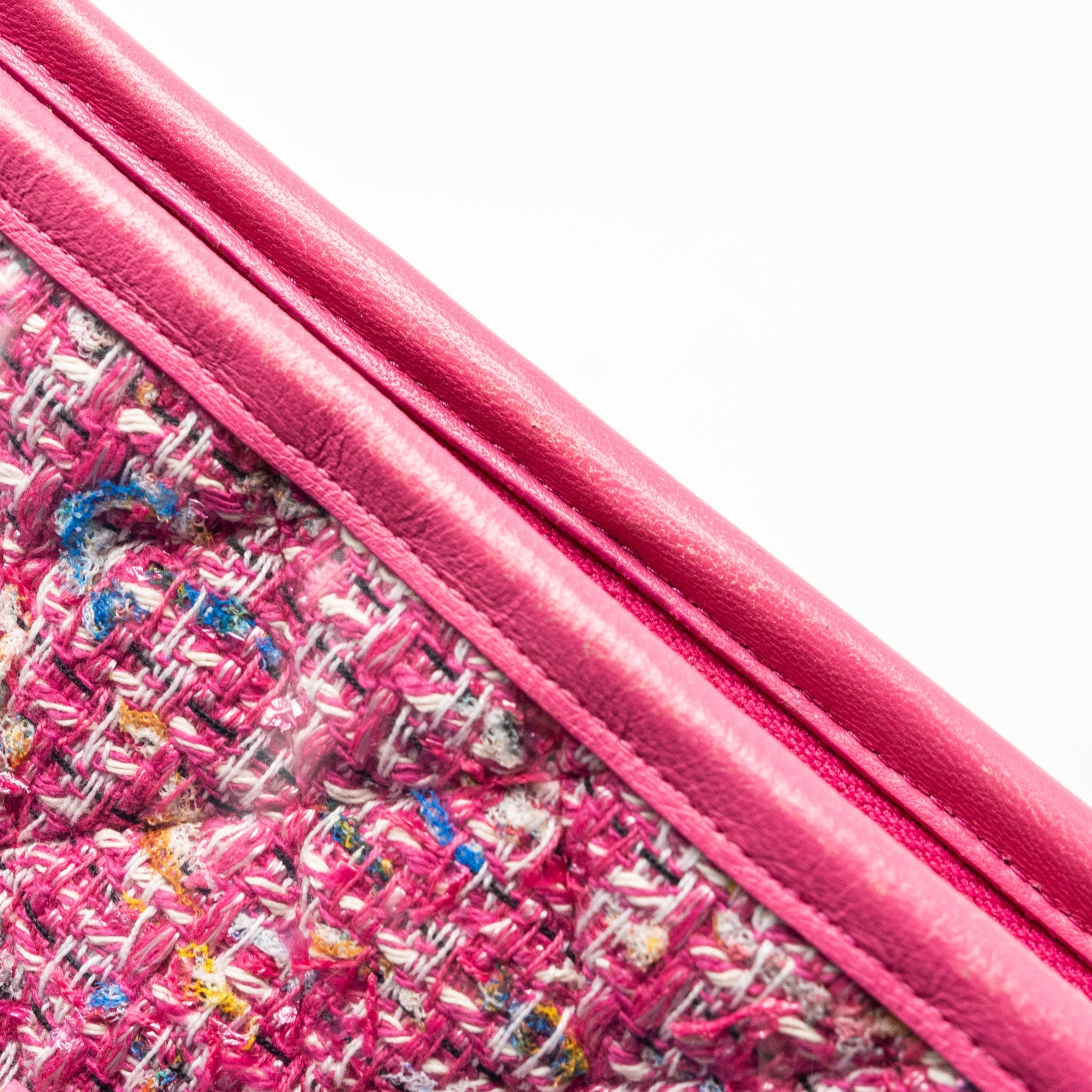 CHANEL 19S LOGO POUCH TWEED/PVC PINK GHW