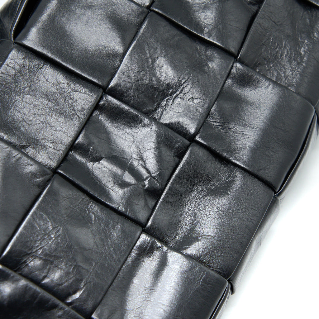 BOTTEGA VENETA CASSETTE BAG AGED CALFSKIN BLACK SHW