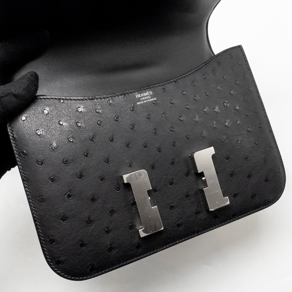 HERMES CONSTANCE 24 OSTRICH BLACK SHW