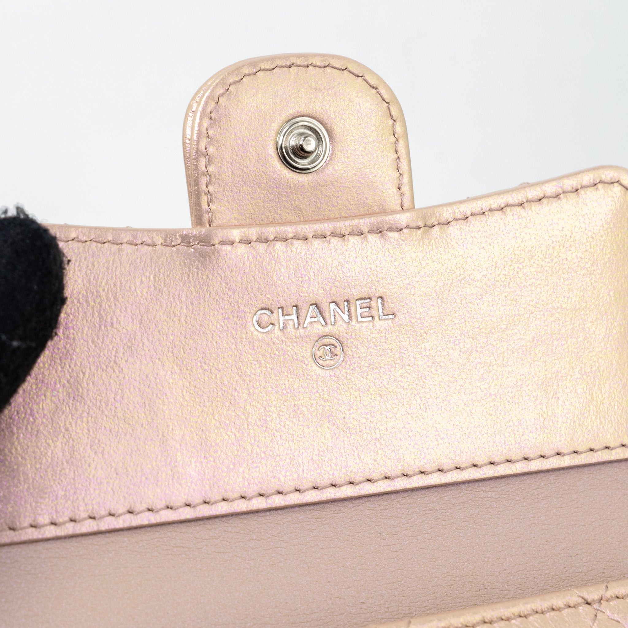 CHANEL CLASSIC SMALL COMPACT WALLET CALFSKIN IRIDESCENT PINK SHW