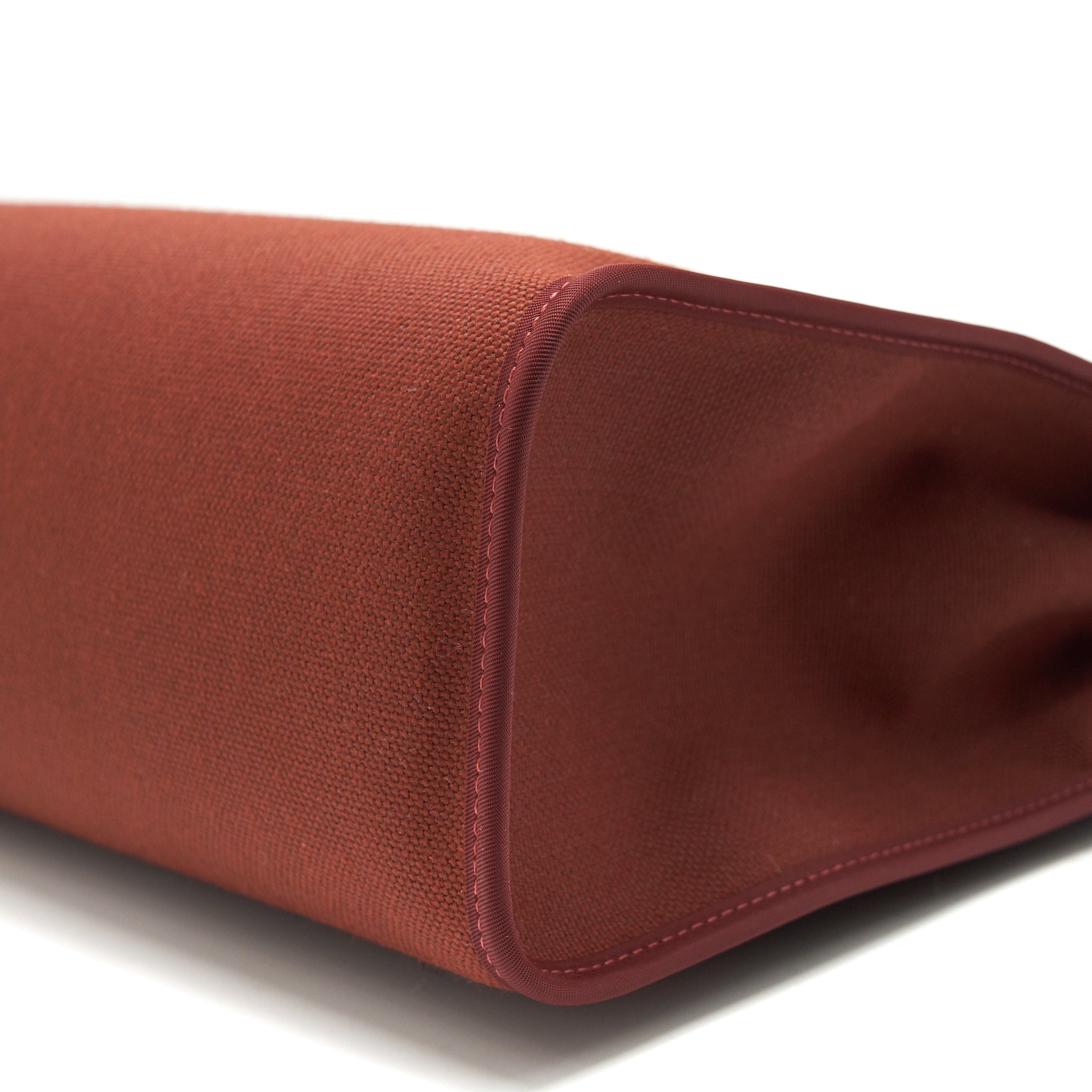 HERMES HERBAG ZIP 31 IN ROUGEH SHW