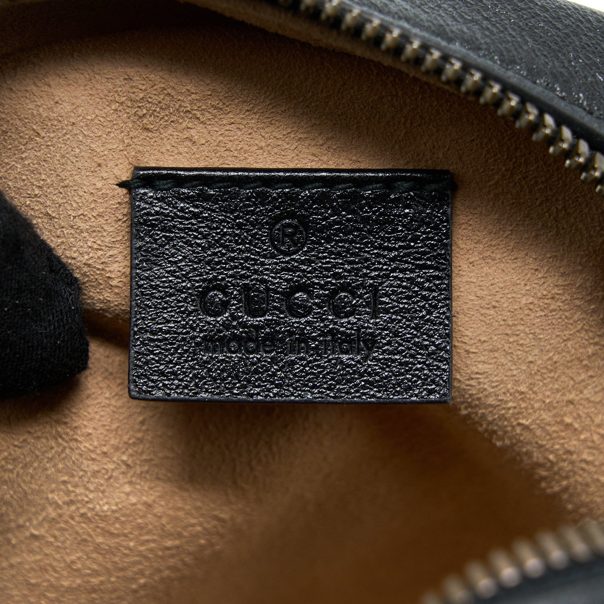 GUCCI GG MORMONT ROUND SHOULDER BAG CALFSKIN BLACK GHW