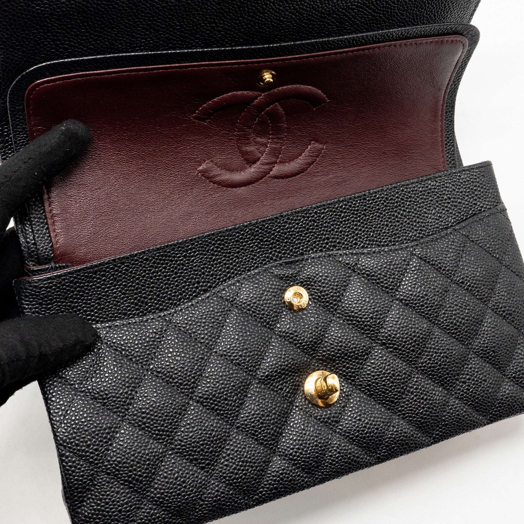CHANEL MEDIUM CLASSIC DOUBLE FLAP BAG CAVIAR BLACK GHW