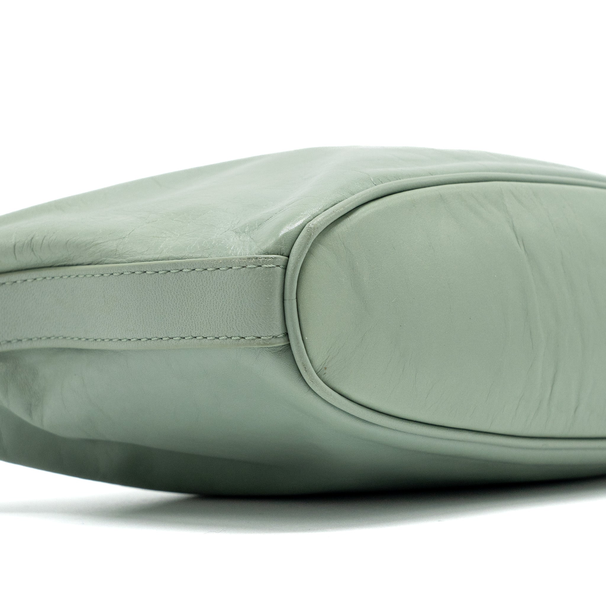 BOTTEGA VENETA KNOT SHOULDER BAG CALFSKIN LIGHT GREEN GHW