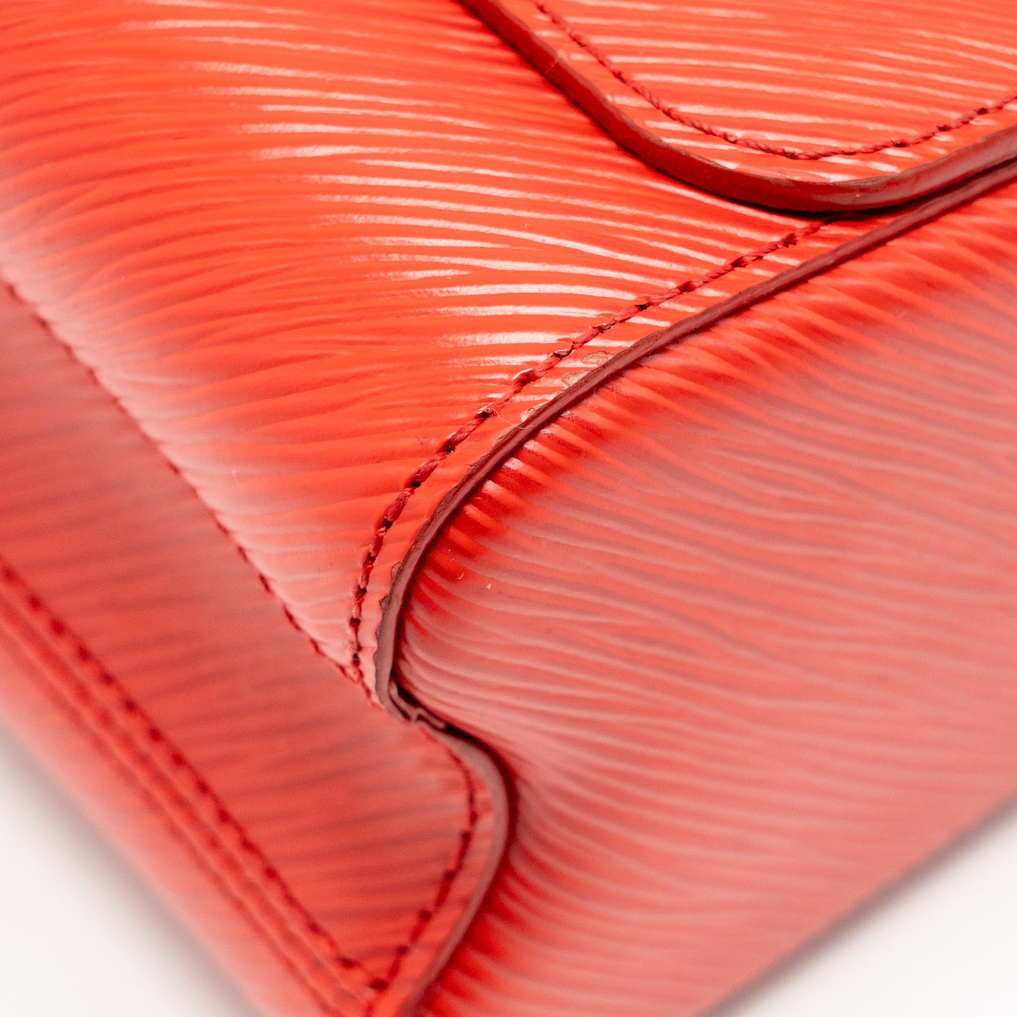 LOUIS VUITTON TWIST MM EPI LEATHER RED SHW