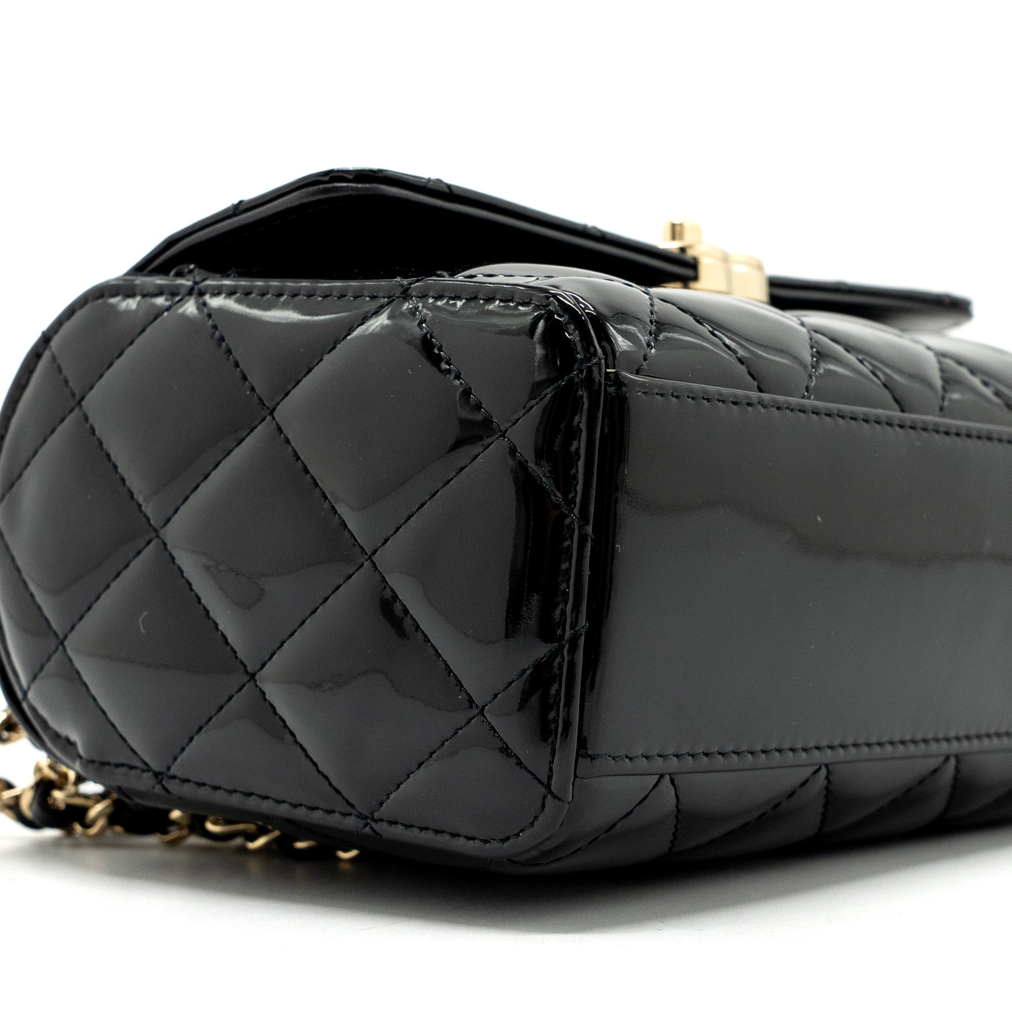 CHANEL SMALL TRENDY CC DUAL FLAP BAG PATENT BLACK LGHW (MICROCHIP)